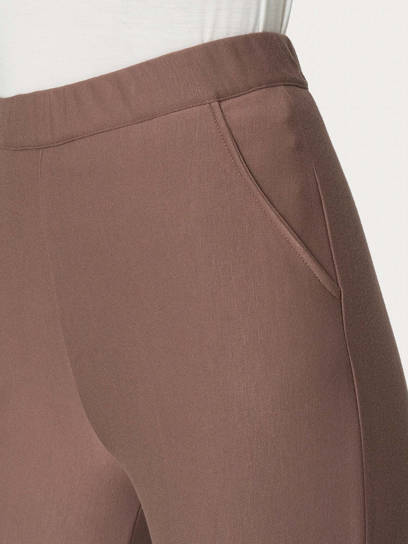 Pantalone chino con tasche in Eco Techno Fleece - Pine Bark - Image 3