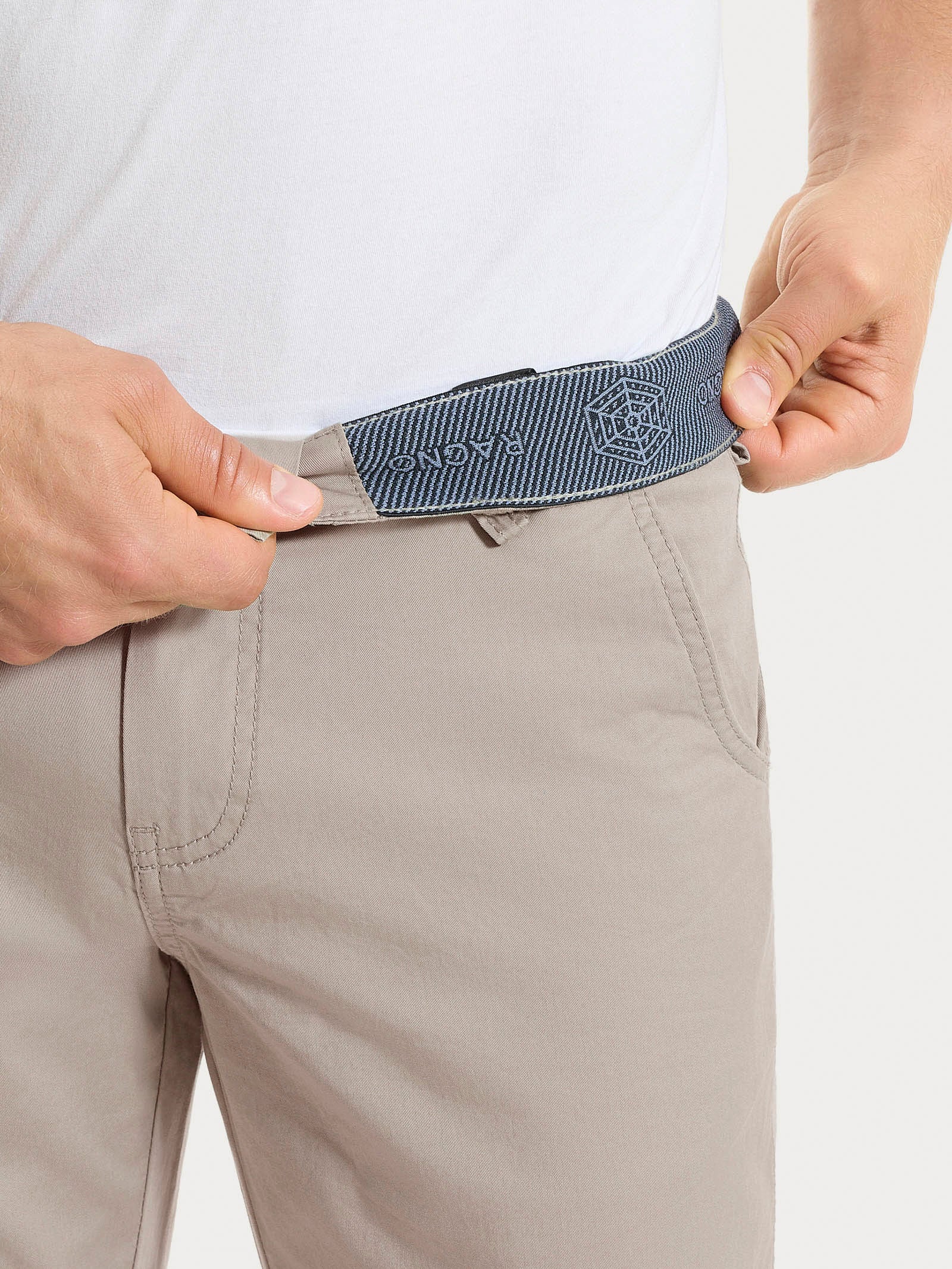 Pantalone Chino in Heavy Duty Twill di Cotone - String - Image 5