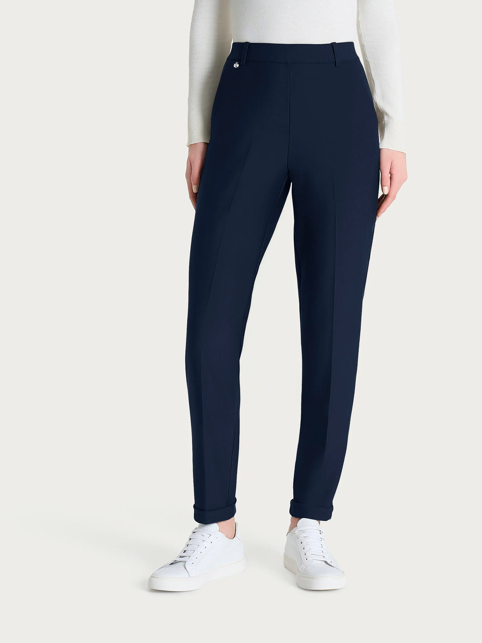 Pantalone chino slim con tasche e risvolto in Compact - Persia - Image 3