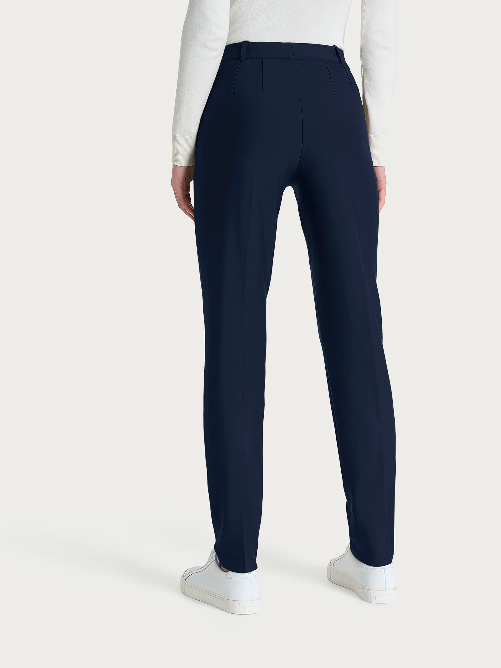 Pantalone chino slim con tasche e risvolto in Compact - Persia - Image 4