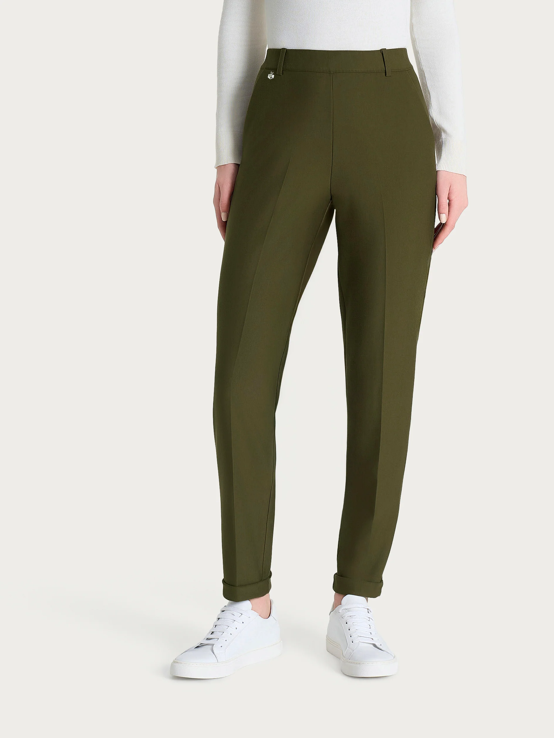 Pantalone chino slim con tasche e risvolto in Compact - Dark Olive - Image 3
