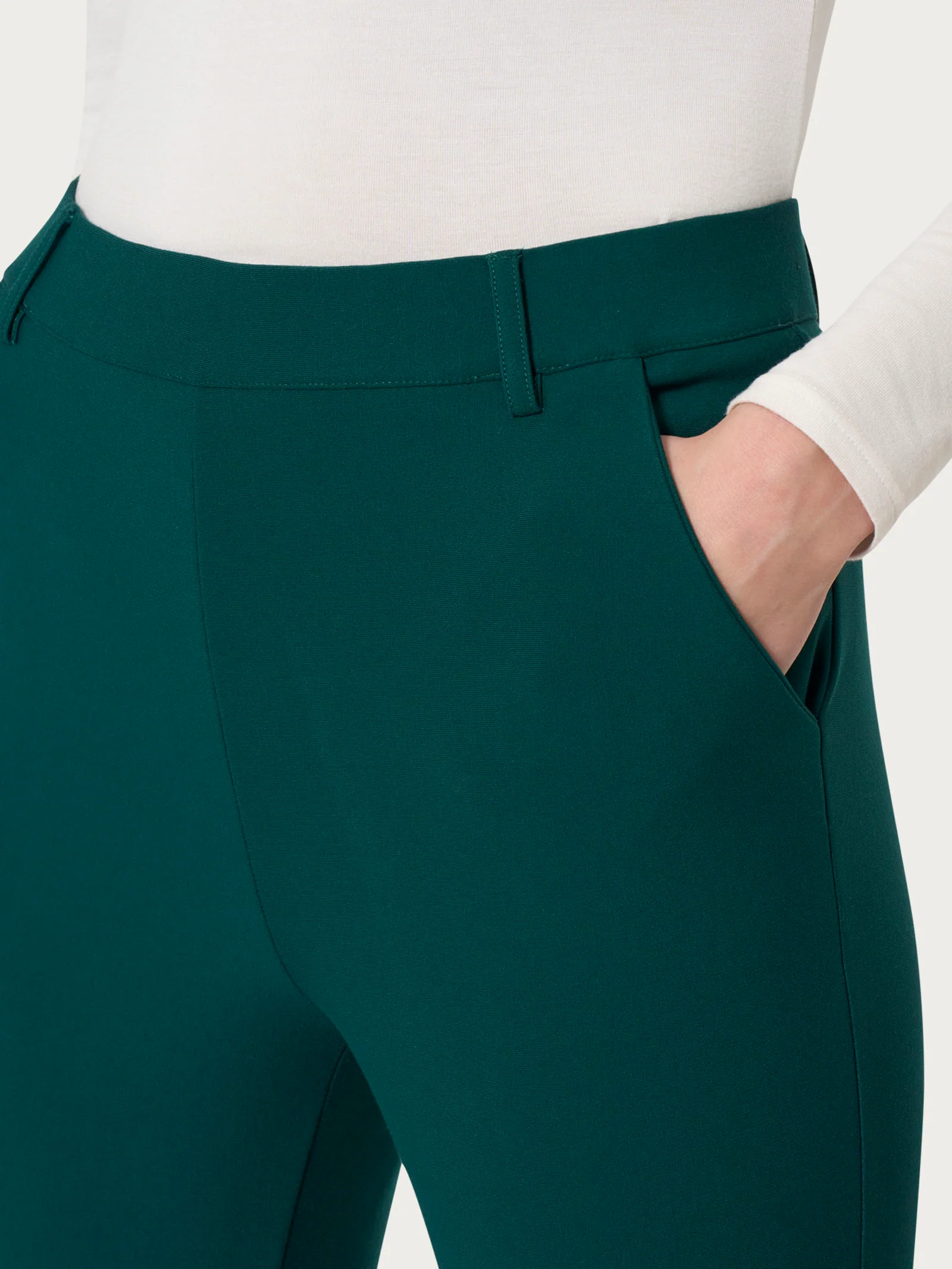 Pantalone chino slim con tasche in Compact - Rain Forest - Image 3
