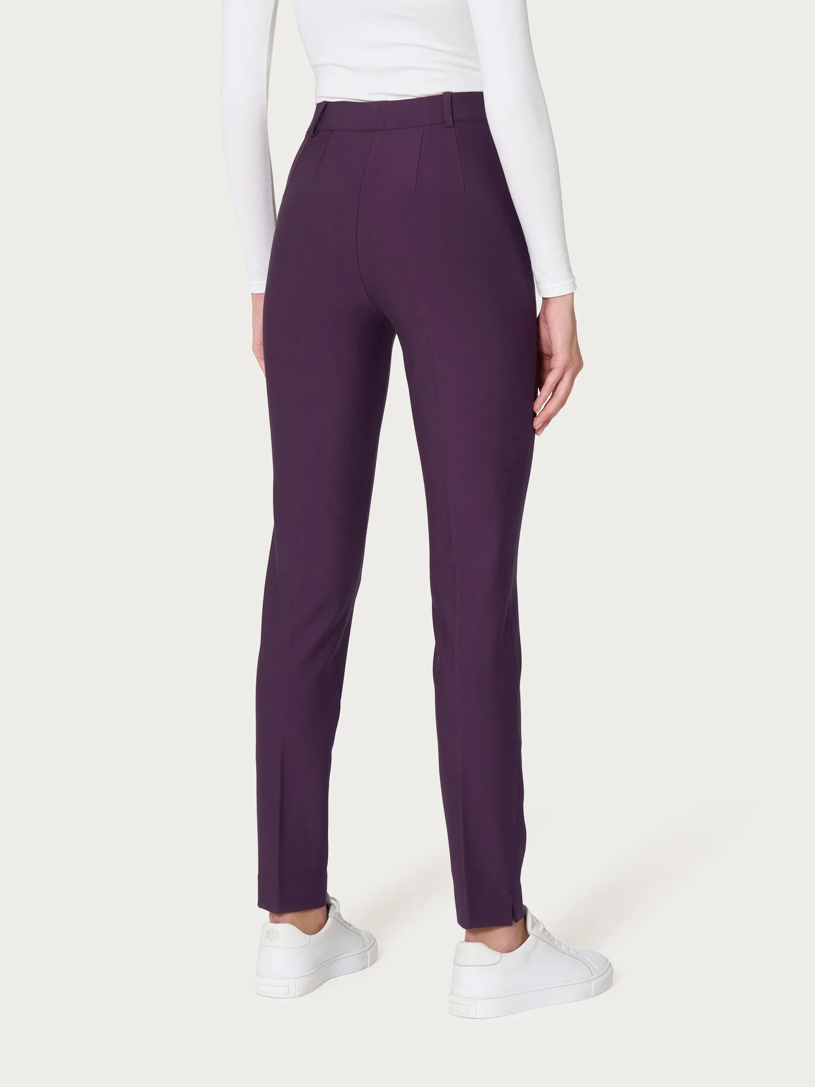 Pantalone chino slim con tasche in Compact - Plum Perfect - Image 2