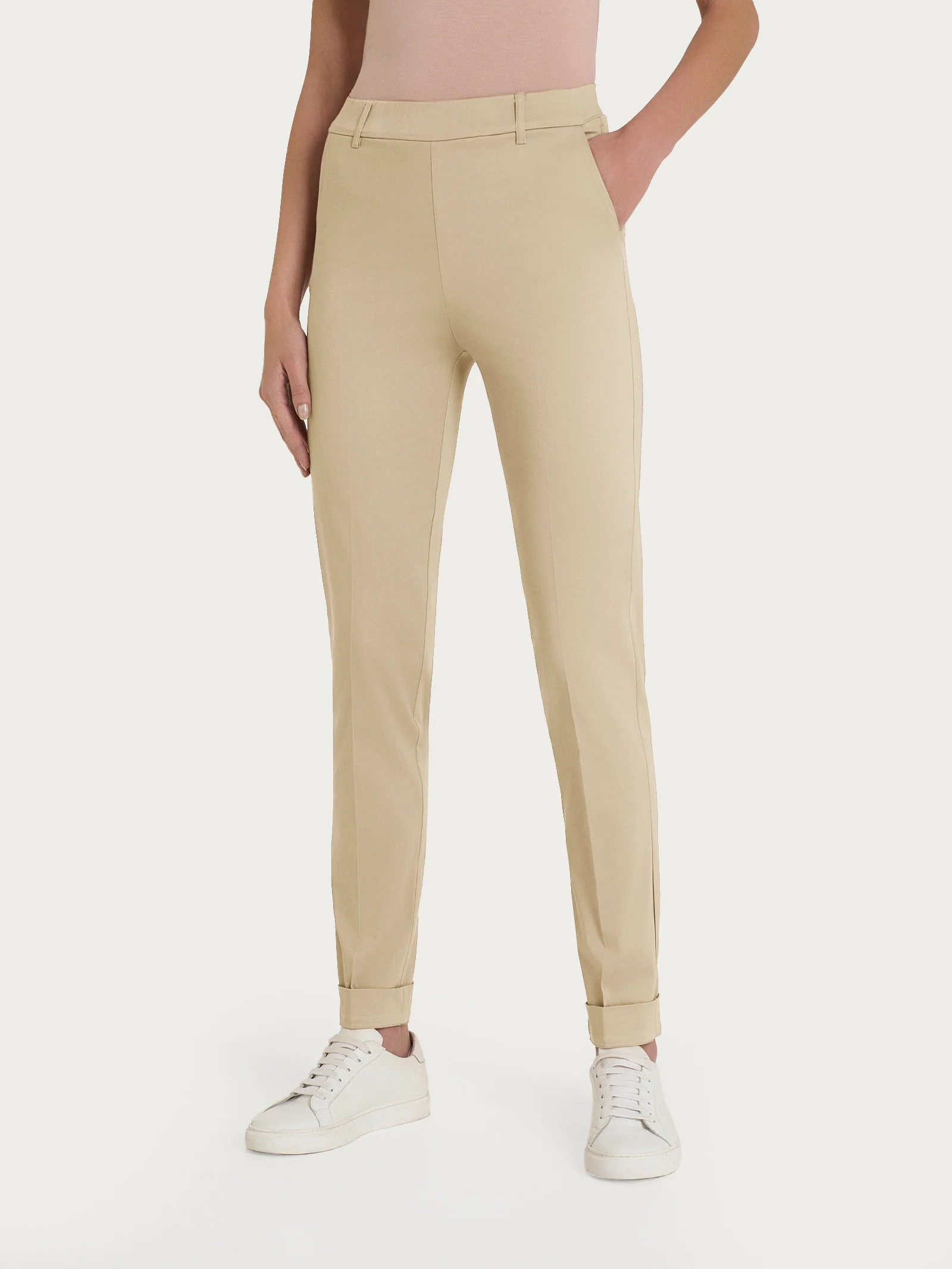 Pantalone chino slim con tasche in Satin Power - Irish Cream - Image 2