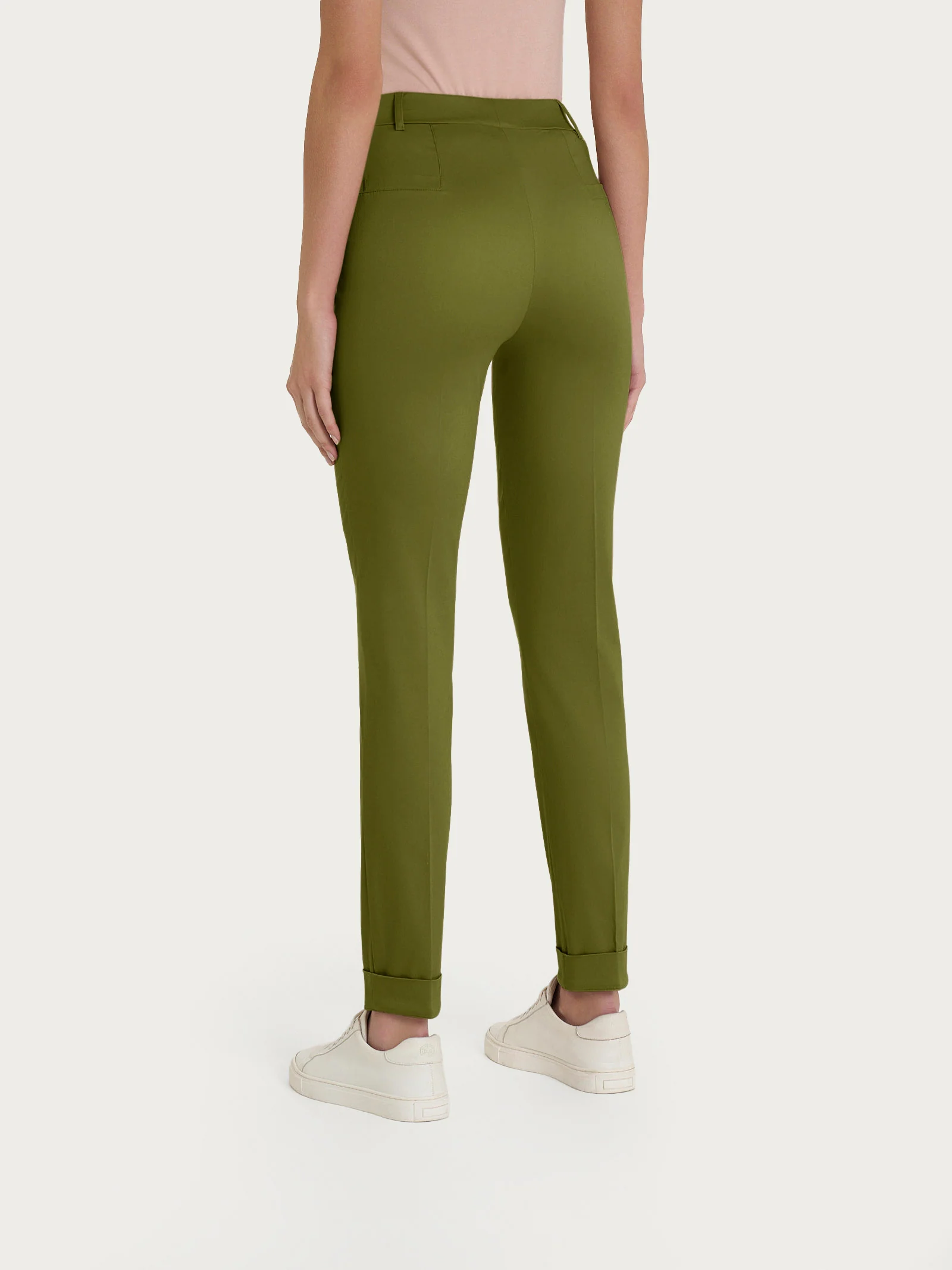 Pantalone chino slim con tasche in Satin Power - Sphagnum - Image 2