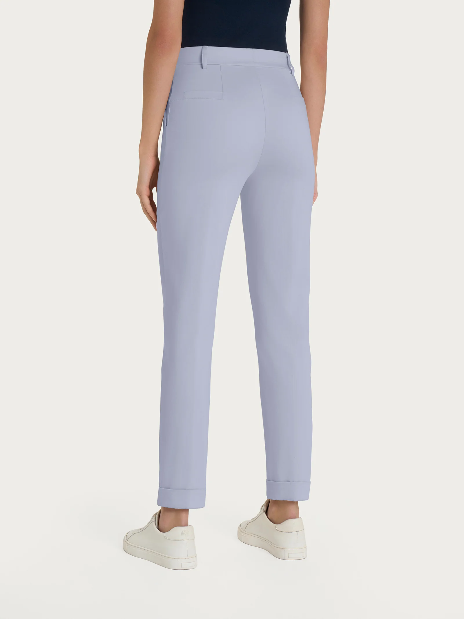 Pantalone chino slim con tasche in Satin Power - Ultimate Gray - Image 2