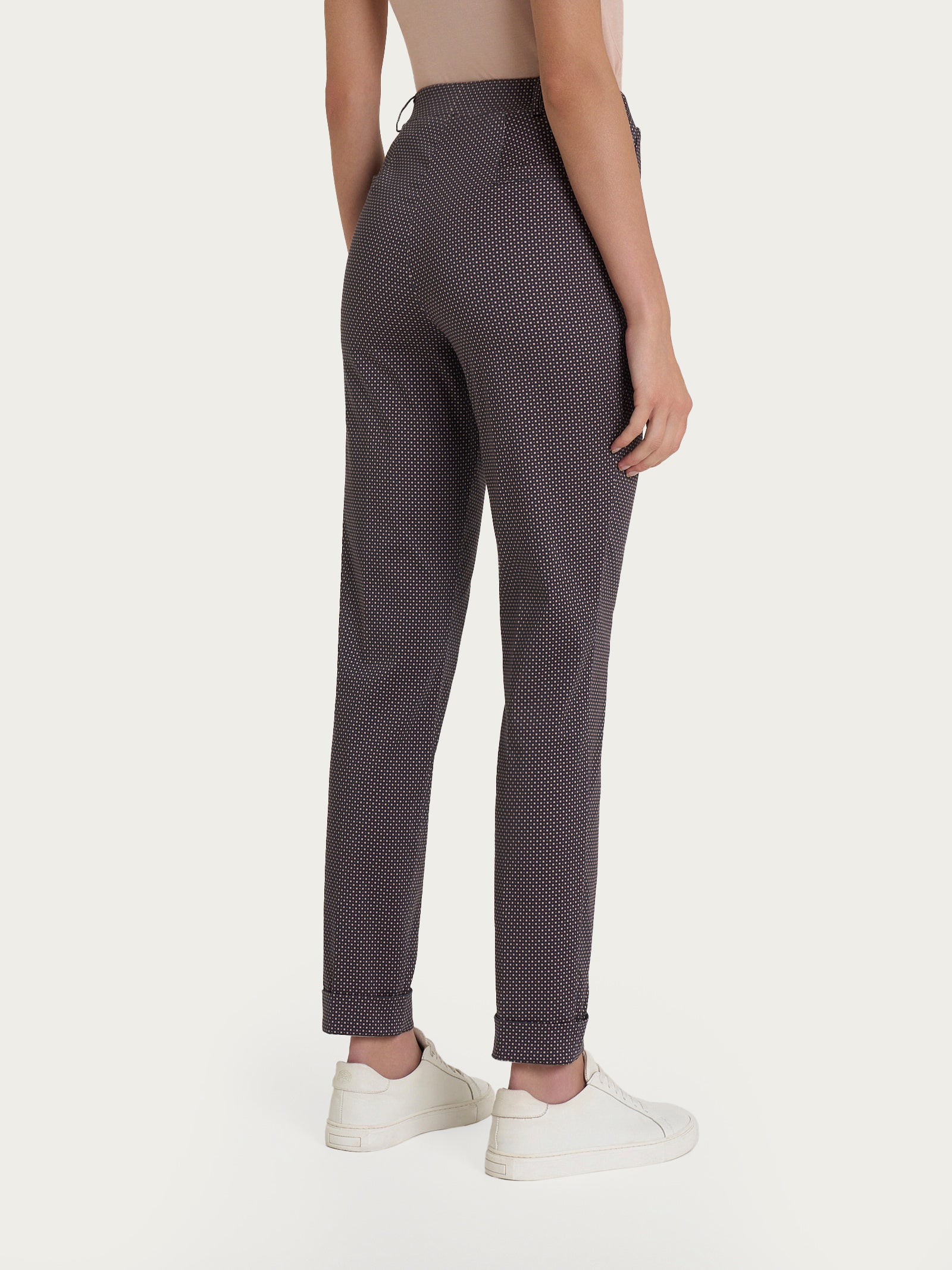 Pantalone chino slim con tasche in Satin Power - Fant. Warm Taupe - Image 3