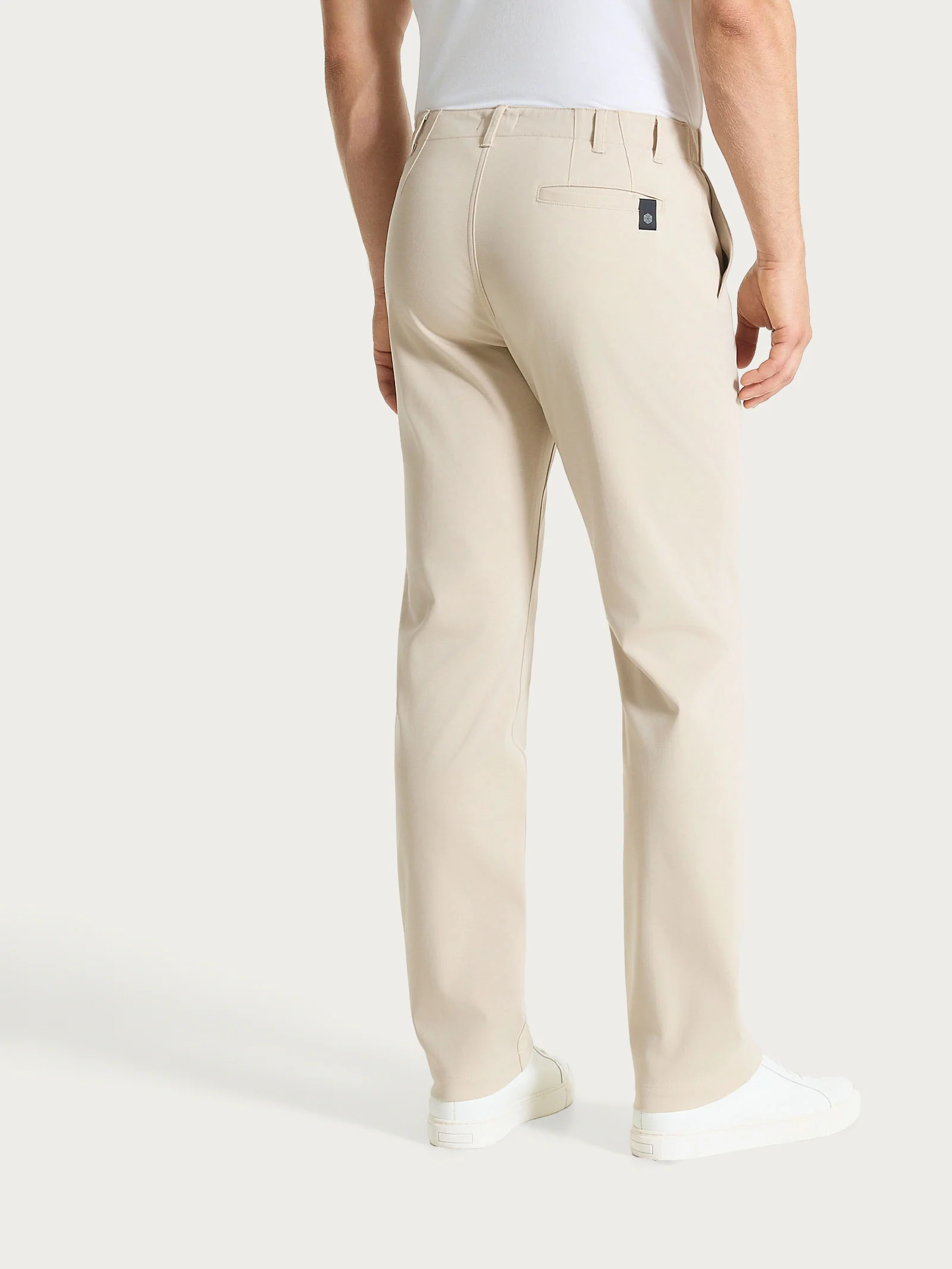 Pantalone con tasche america in Compact Light - Plaza Taupe - Image 2