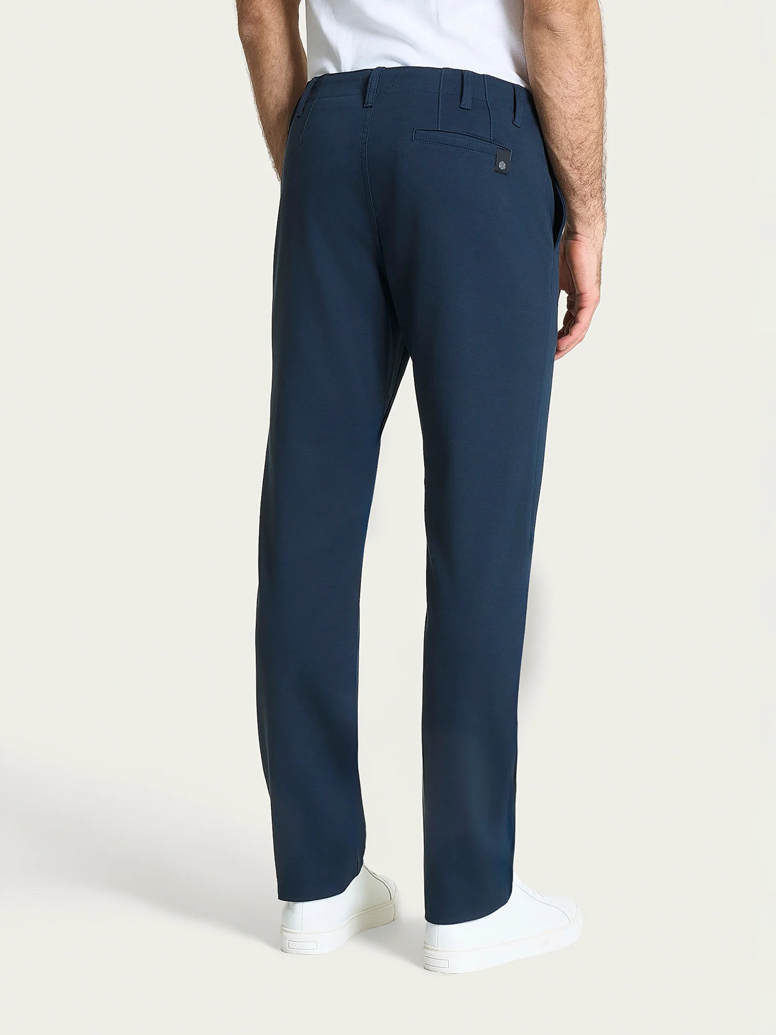 Pantalone con tasche america in Raw Twill di Cotone - Profondo - Image 2