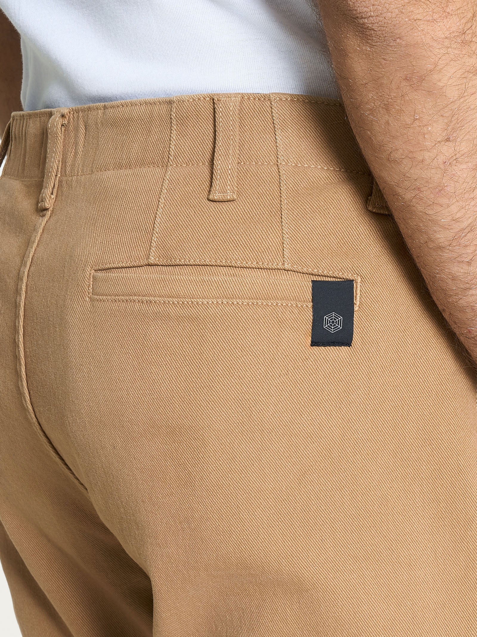 Pantalone con tasche america in Raw Twill di Cotone - Tiger's Eye - Image 3