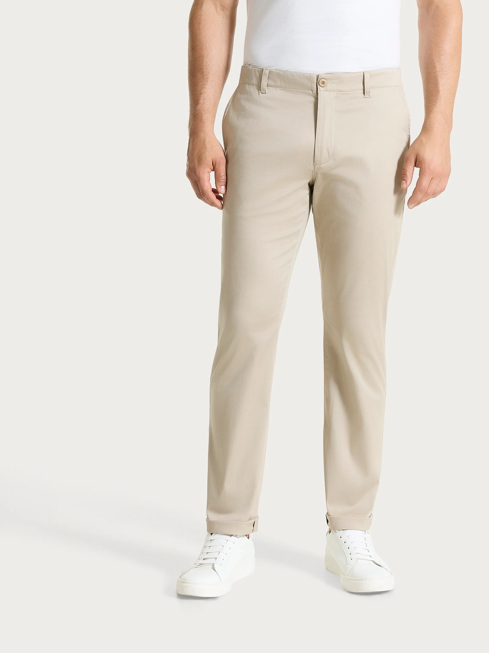 Pantalone con tasche america in Satin Power  - Crockery - Image 2