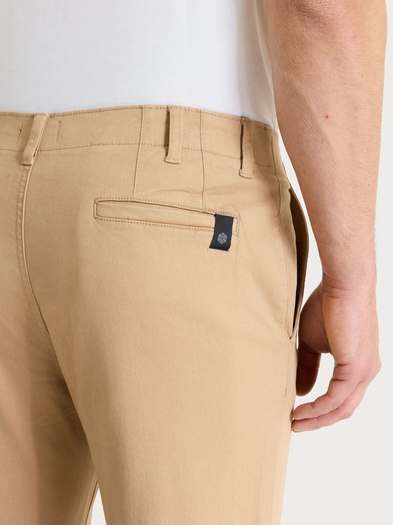 Pantalone con tasche america in Twill Eco Cotton - Tannin - Image 3