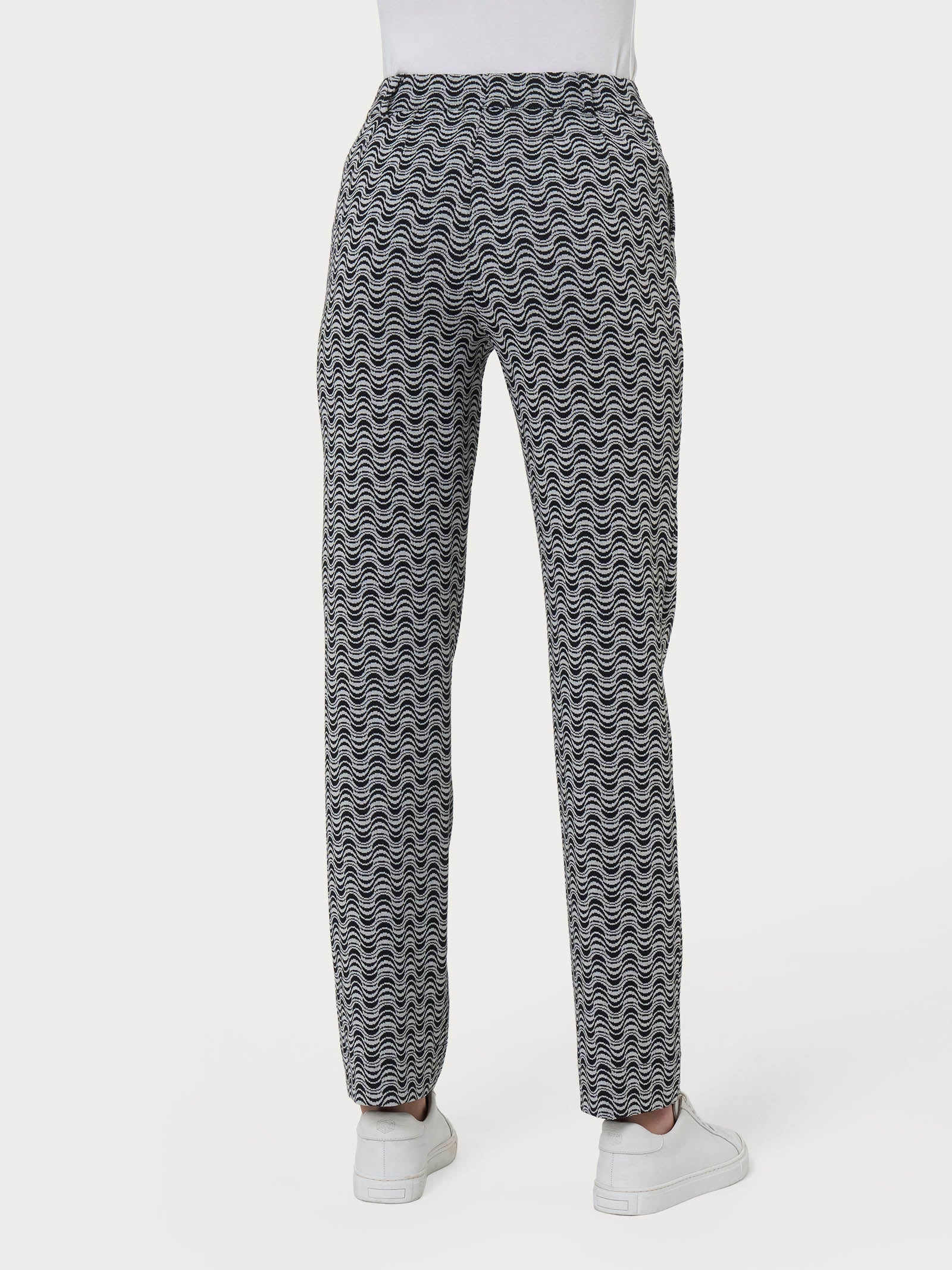 Pantalone dritto con tasche a onde in Eco Jacquard - Fant.Nero - Image 2