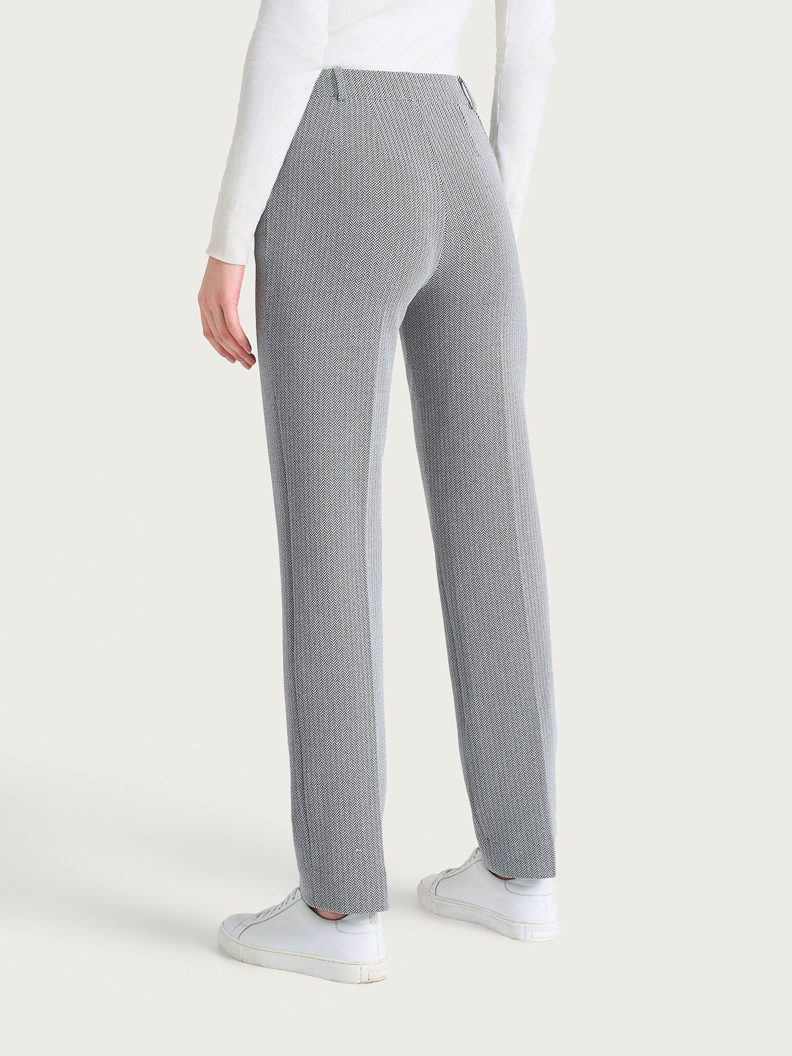 Pantalone dritto con tasche e fantasia a spina di pesce in Eco Jacquard  - Fant.Nero - Image 2