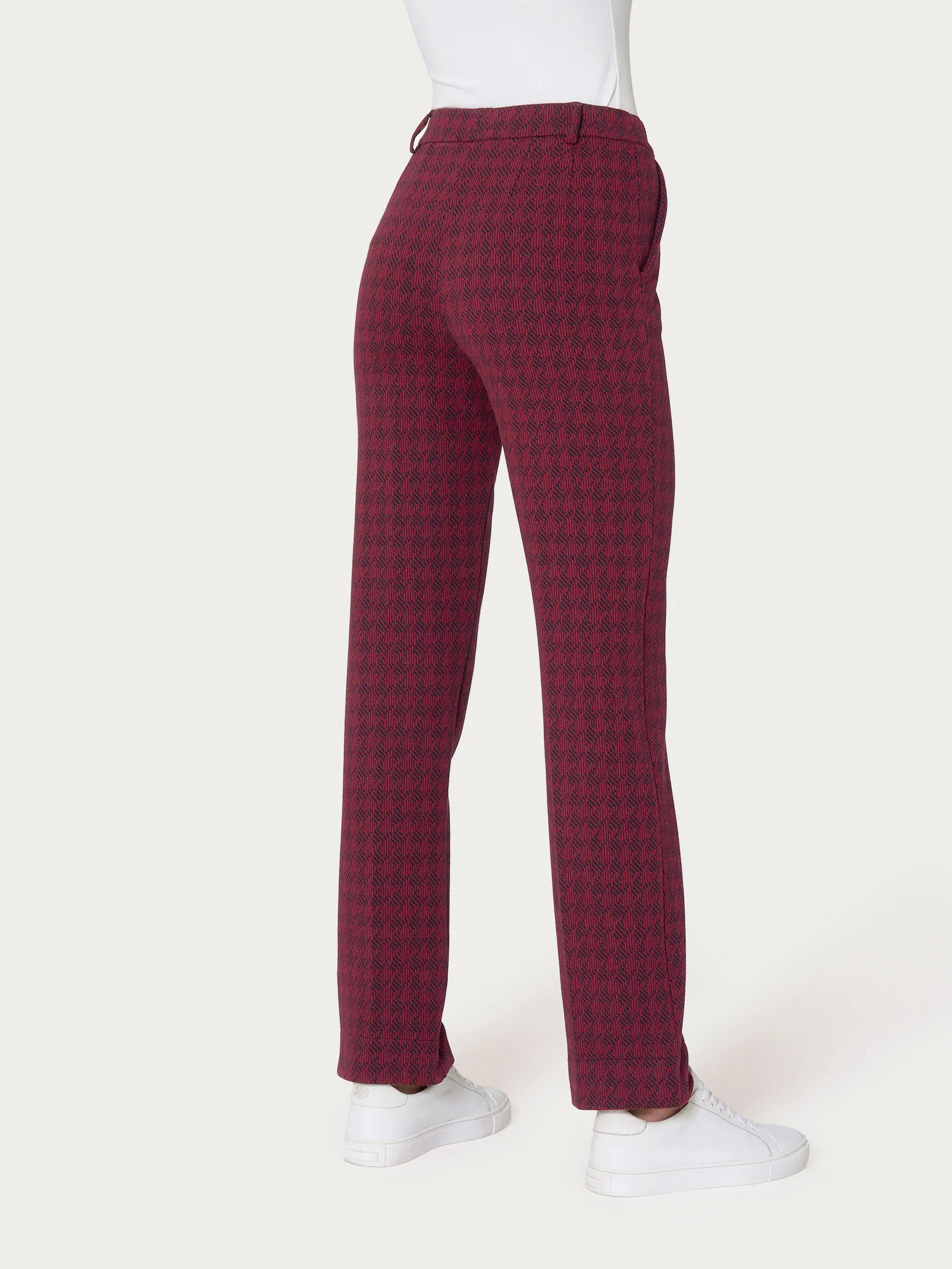Pantalone dritto con tasche e pied de poule in Eco Jacquard - Fant. Tibetan Red - Image 2