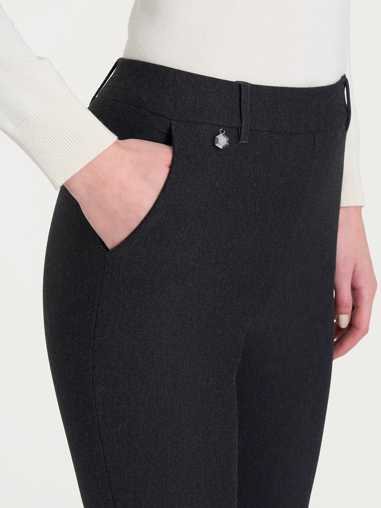 Pantalone dritto con tasche in Compact - Oscuro Mel. - Image 3