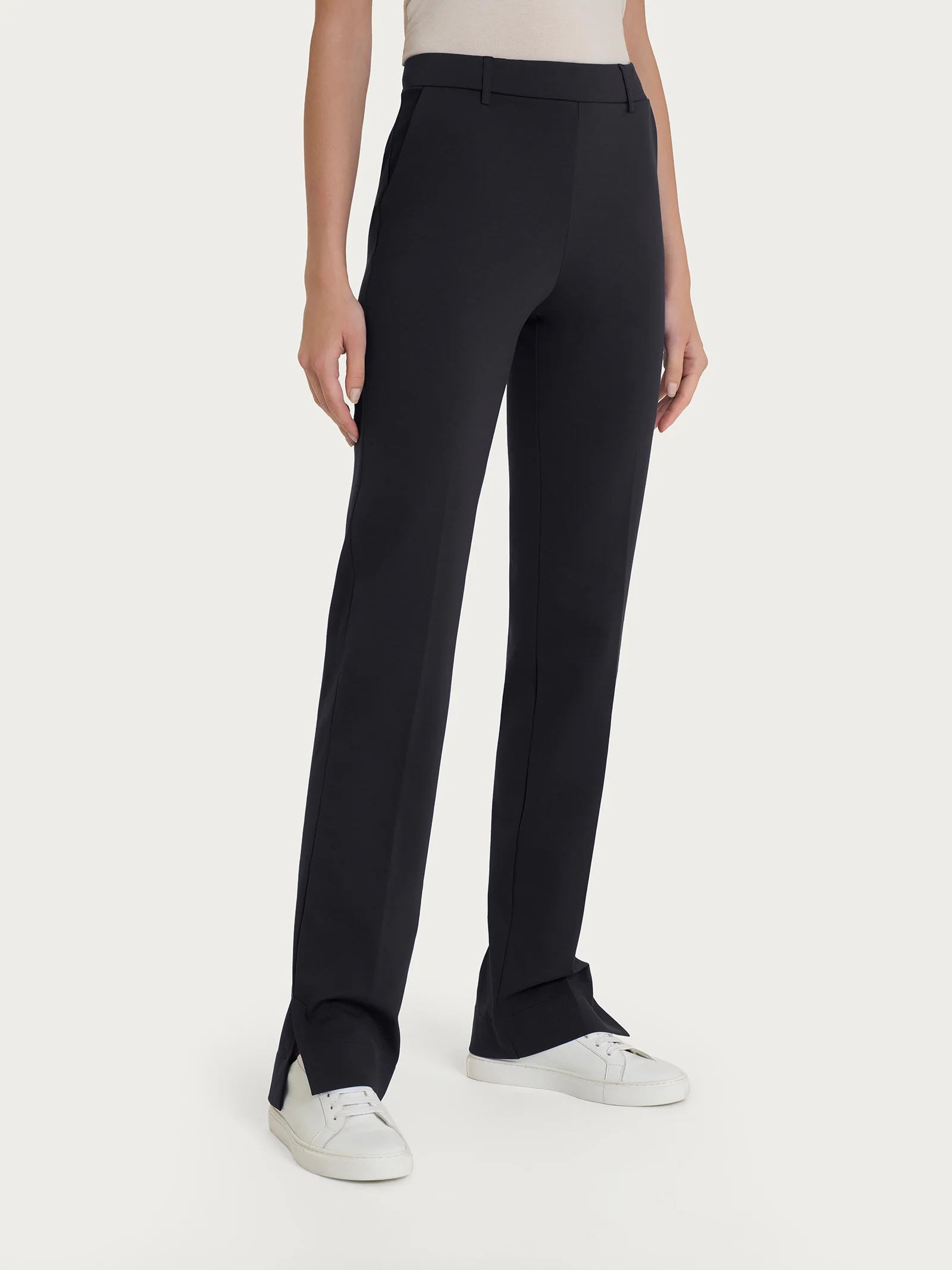 Pantalone dritto con tasche in Compact Light - Nero