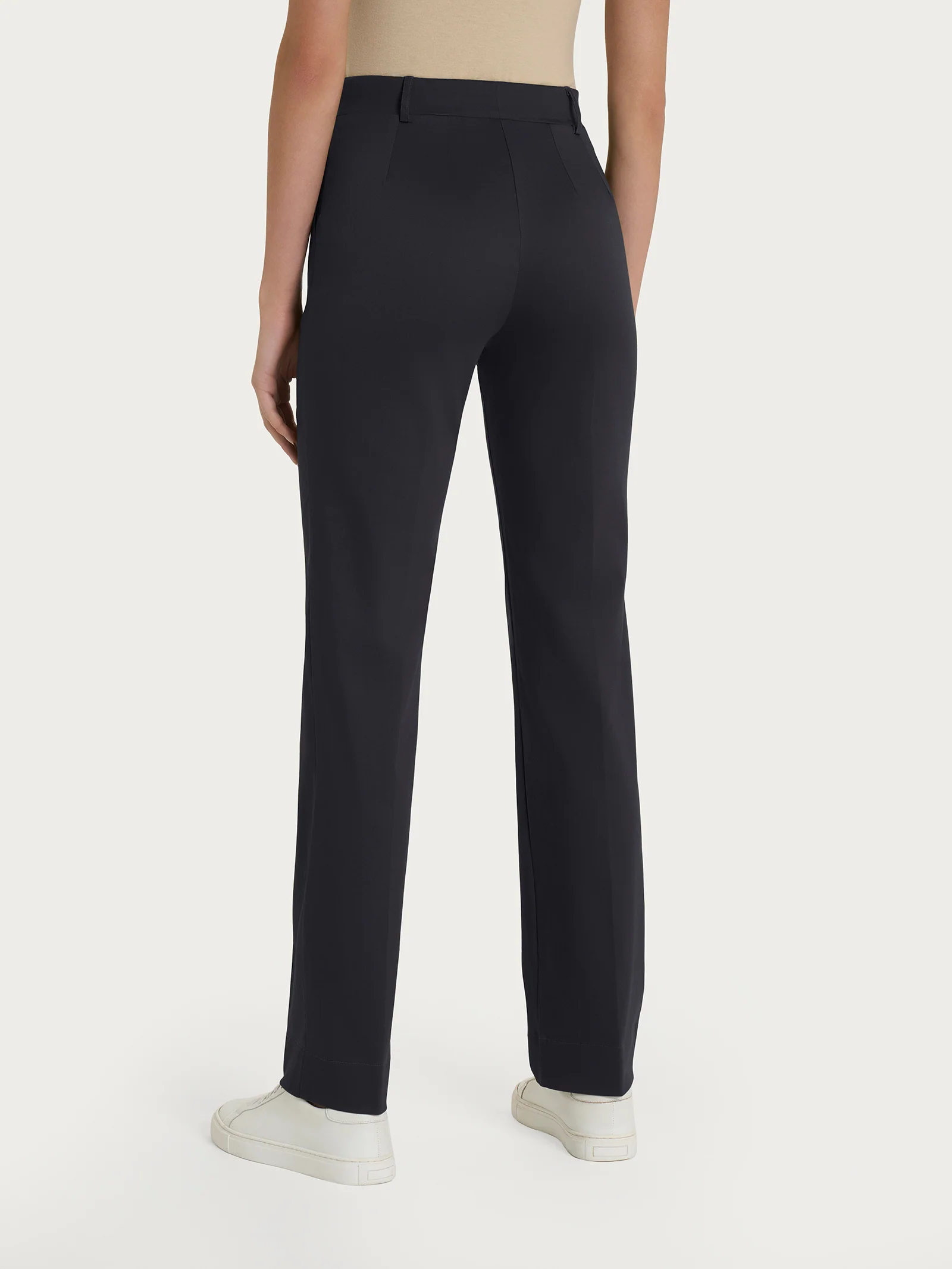 Pantalone dritto con tasche in Satin Power - Nero - Image 2