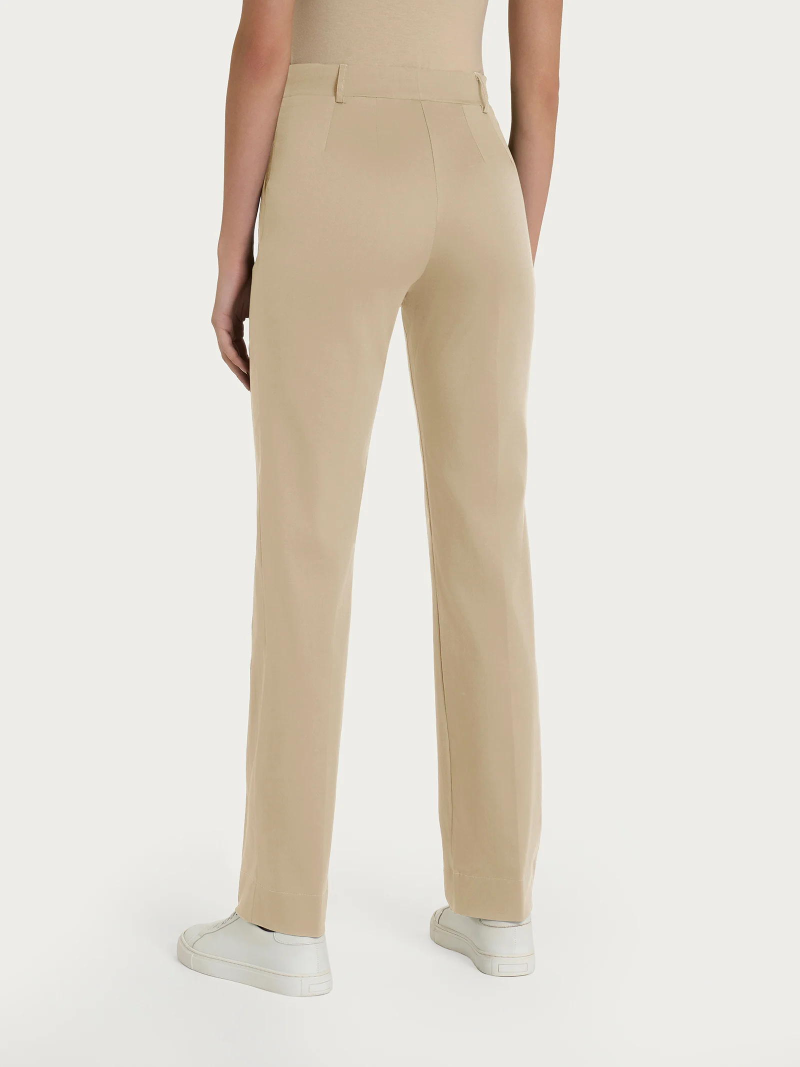 Pantalone dritto con tasche in Satin Power - Irish Cream - Image 2