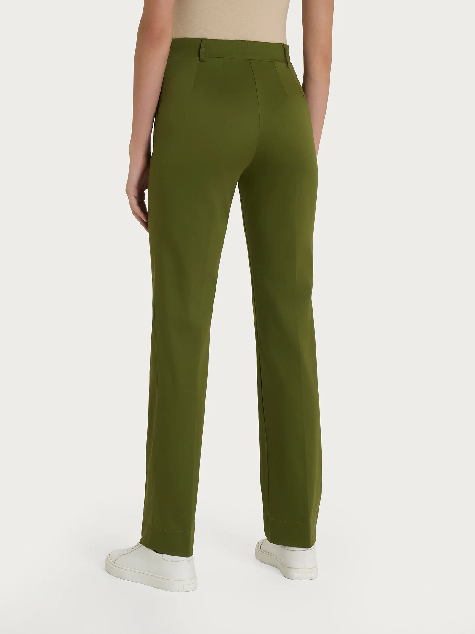 Pantalone dritto con tasche in Satin Power - Sphagnum - Image 2