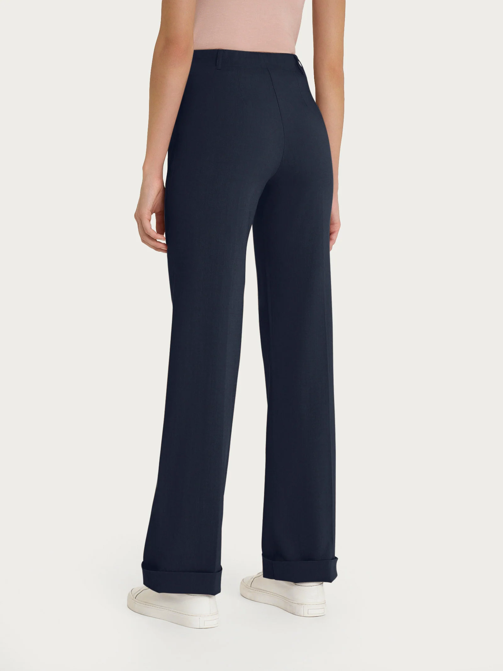 Pantalone dritto con tasche in Super Natural - Bleu - Image 2