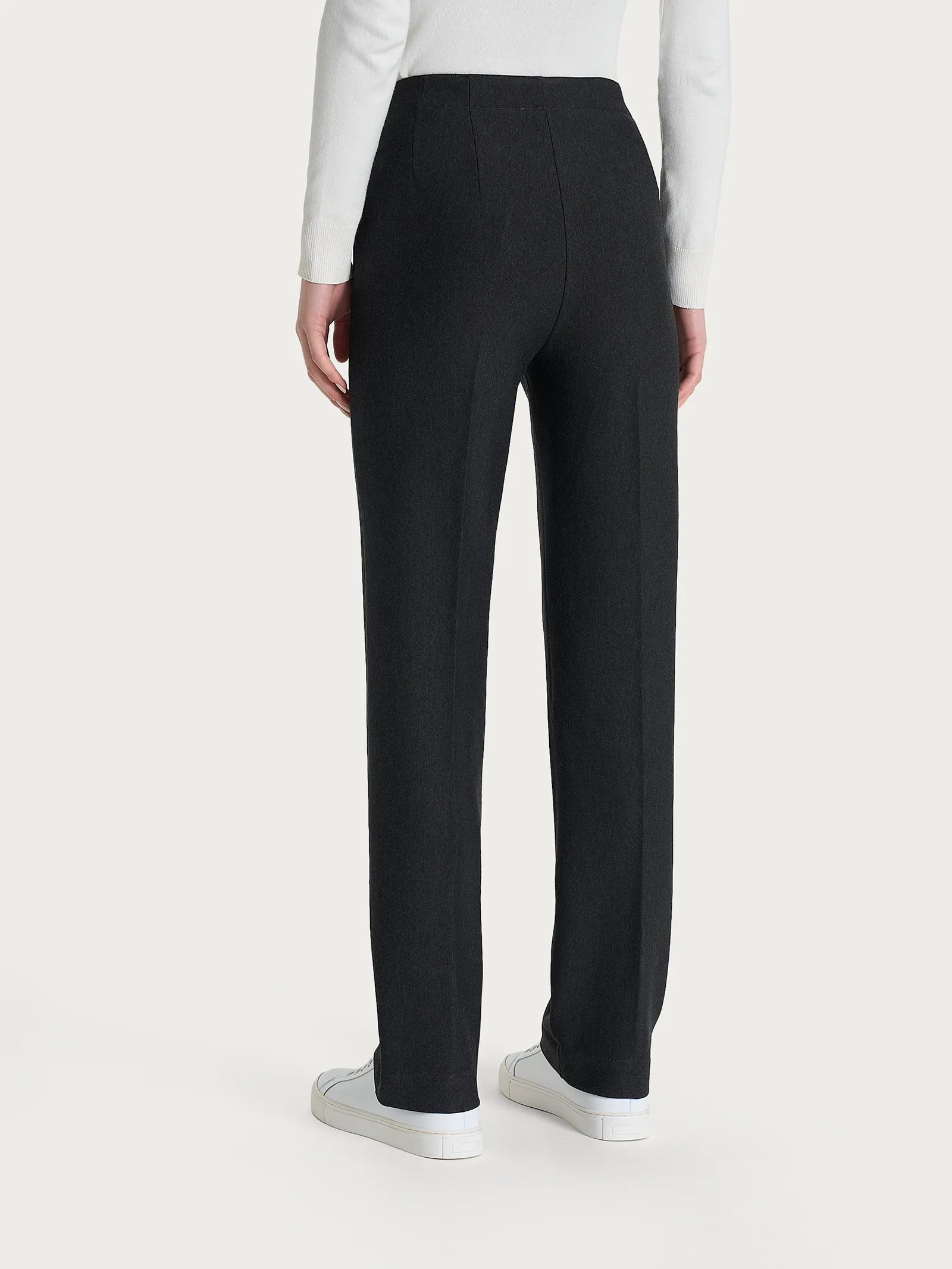 Pantalone dritto con tasche in tessuto Compact - Oscuro Mel. - Image 3