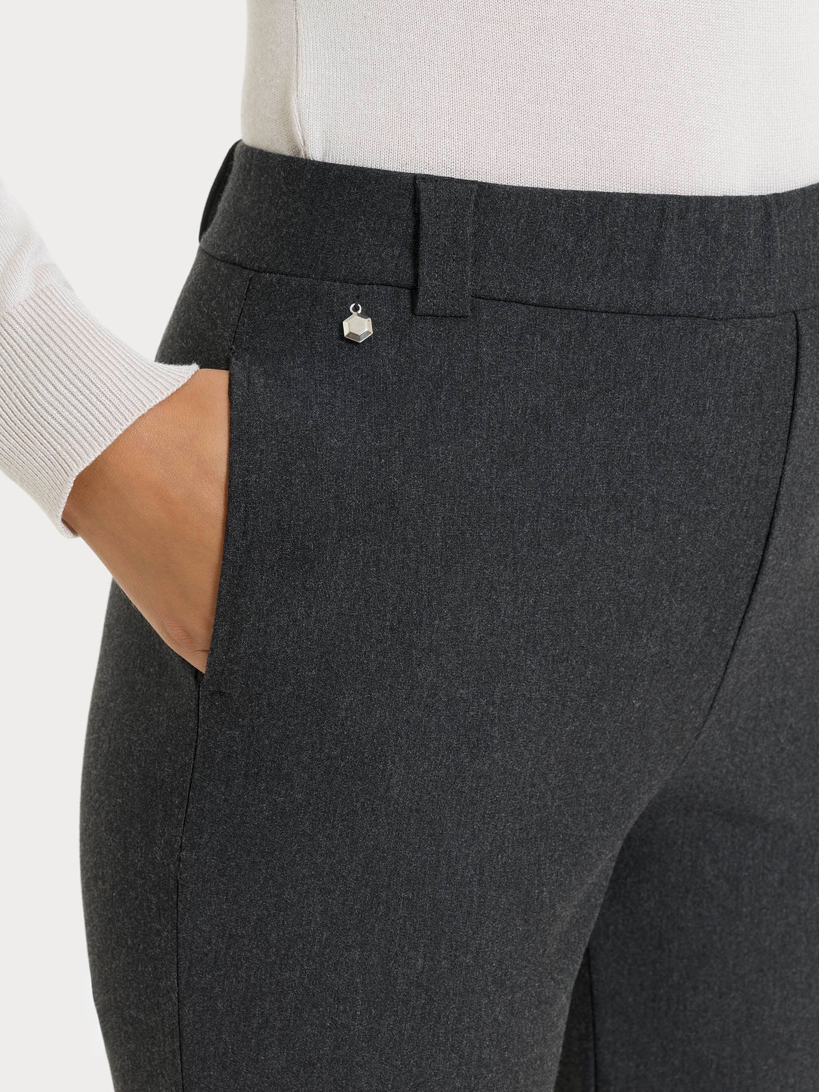 Pantalone dritto con taschino in Compact - Oscuro Mel. - Image 3