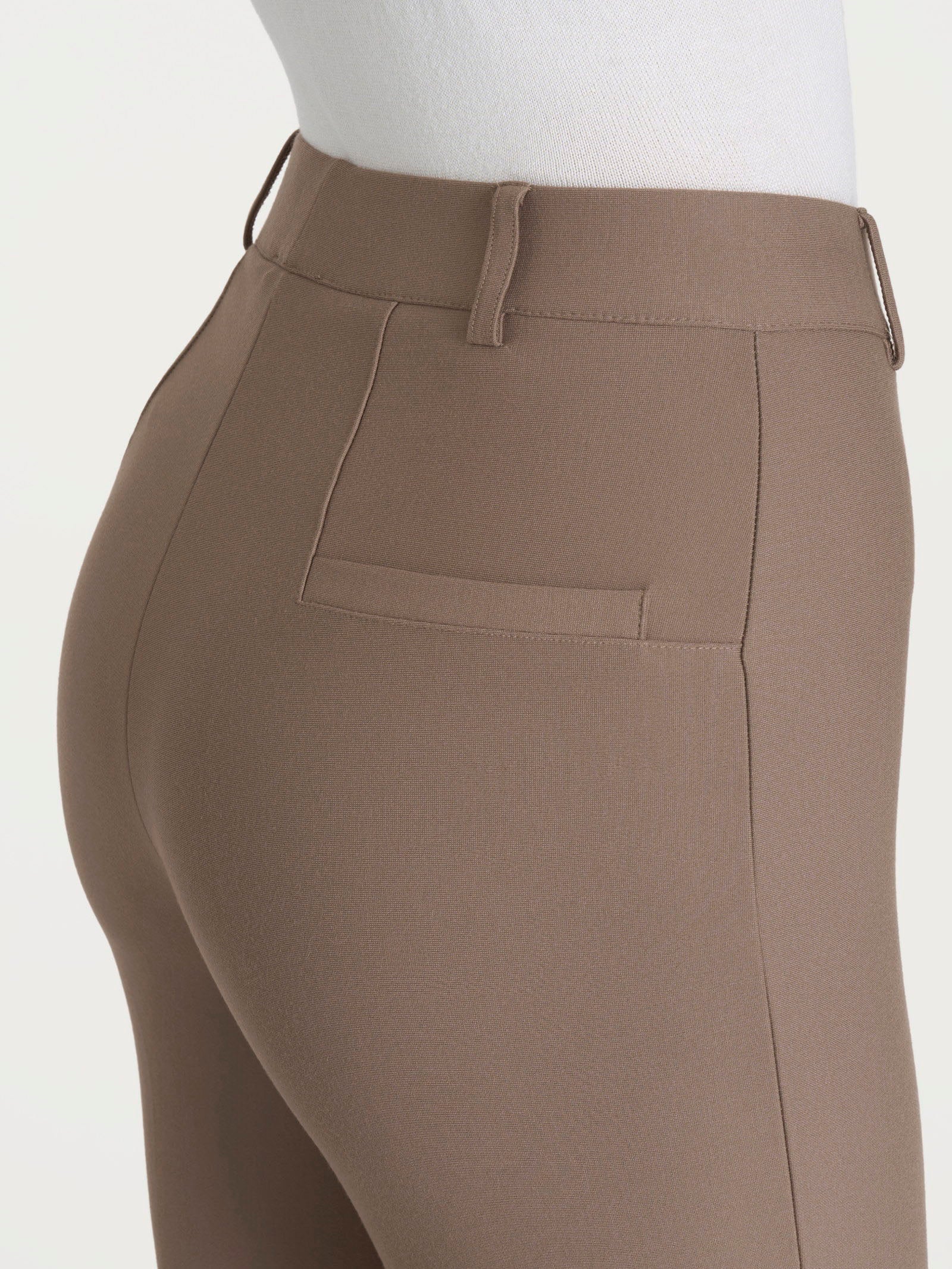 Pantalone flare alla caviglia in Compact - Pine Bark - Image 3