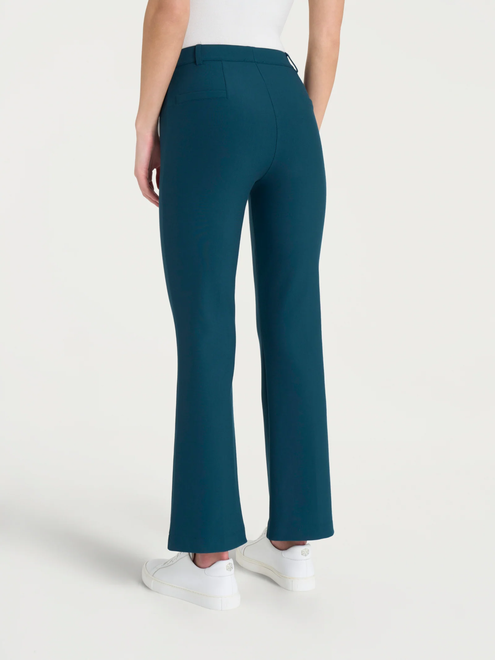 Pantalone flare alla caviglia in Compact - Reflecting Pond - Image 2