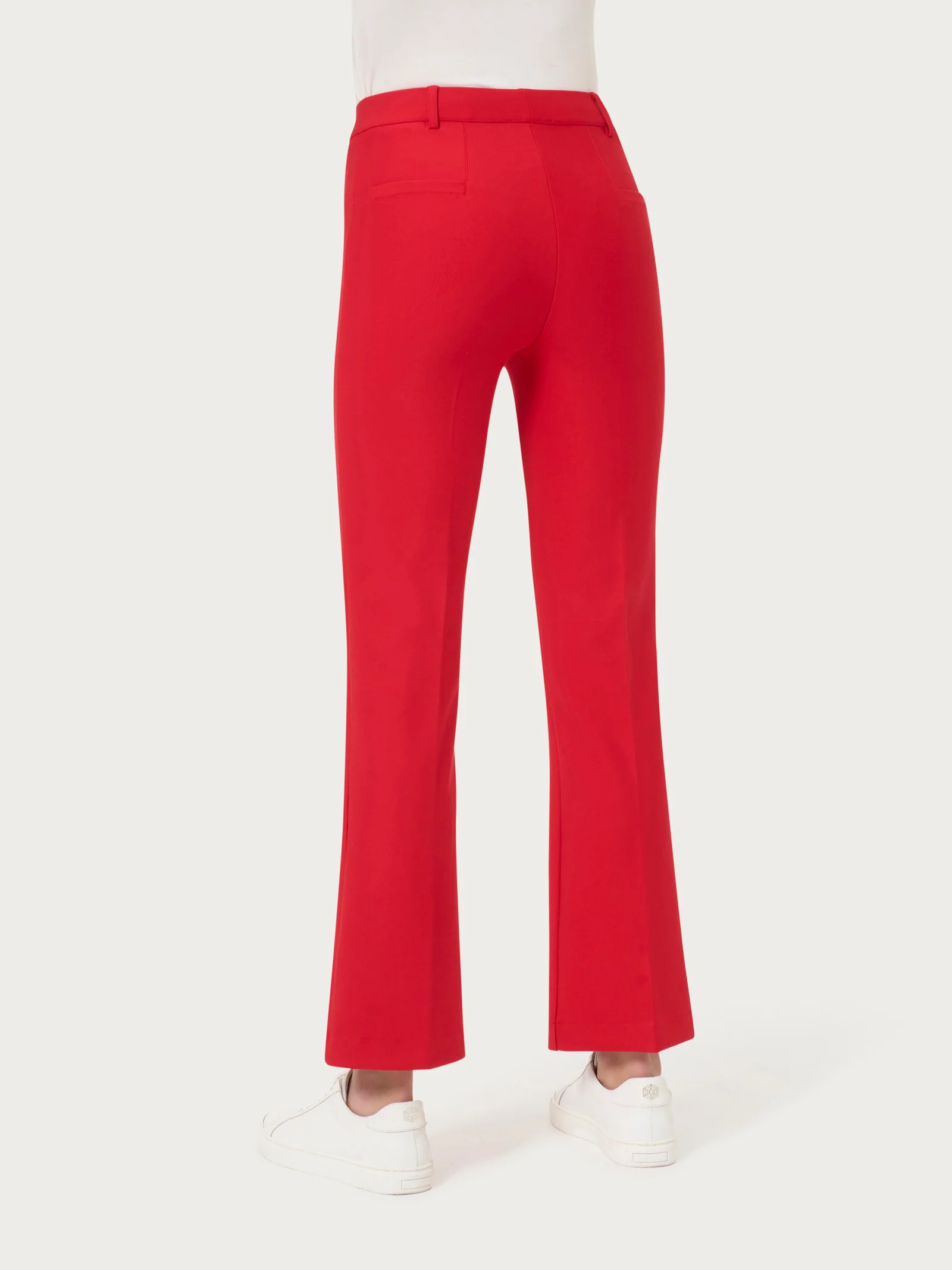 Pantalone flare alla caviglia in Compact - Salsa - Image 2