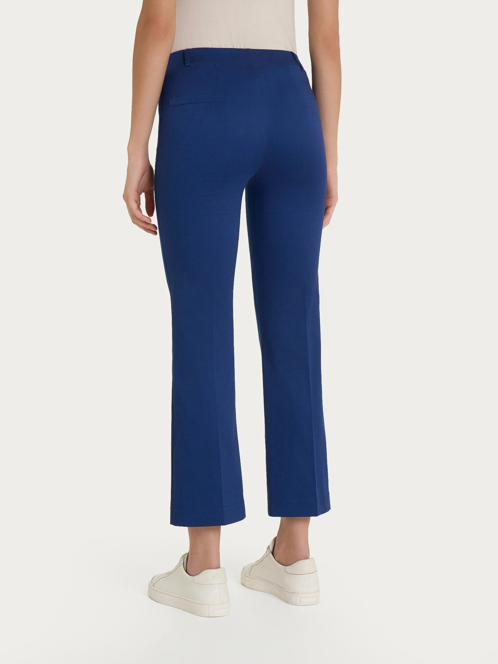 Pantalone flare alla caviglia in Satin Power - Blueberry - Image 2