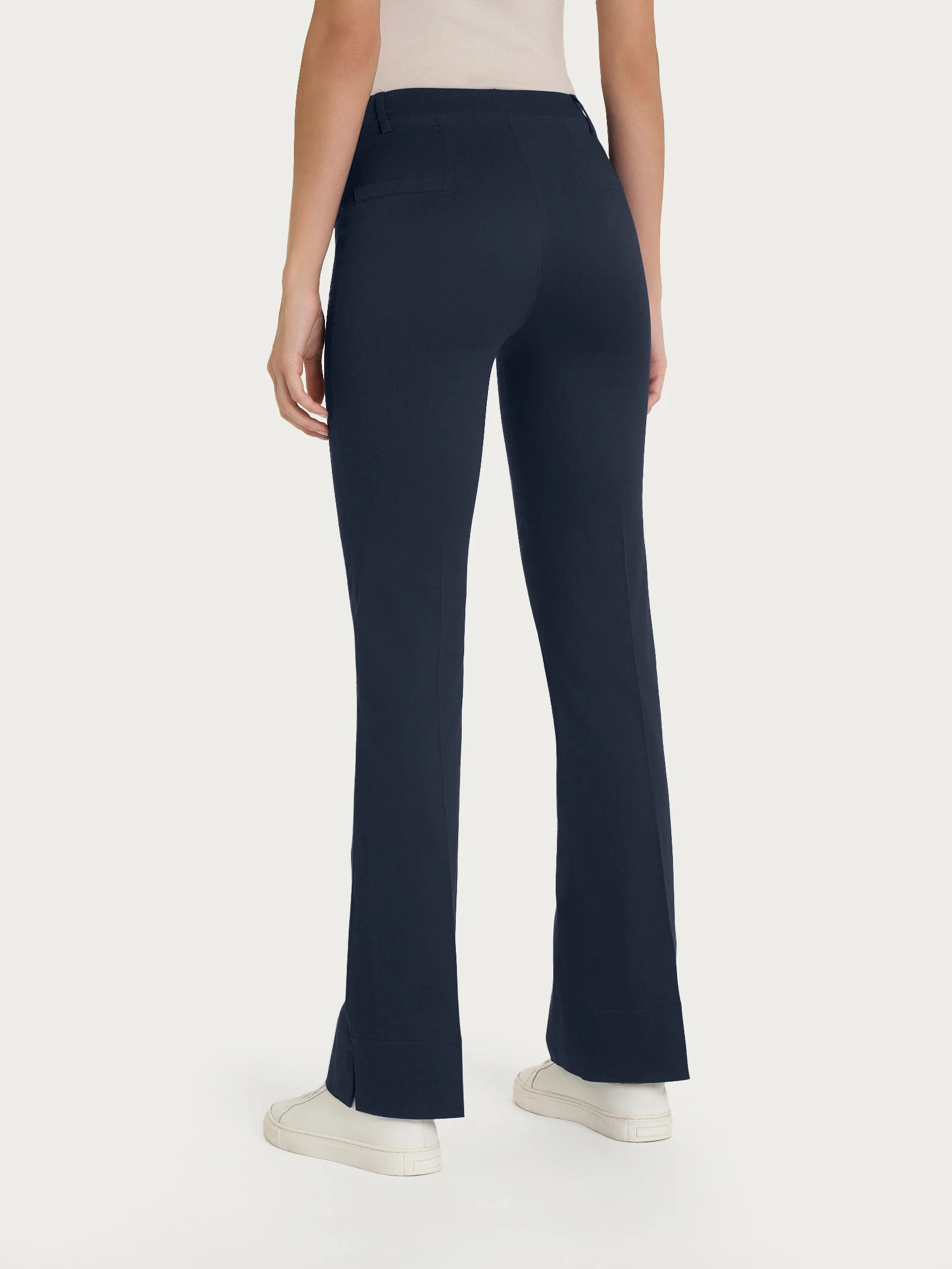 Pantalone flare con spacchetti in Satin Power - Bleu - Image 2