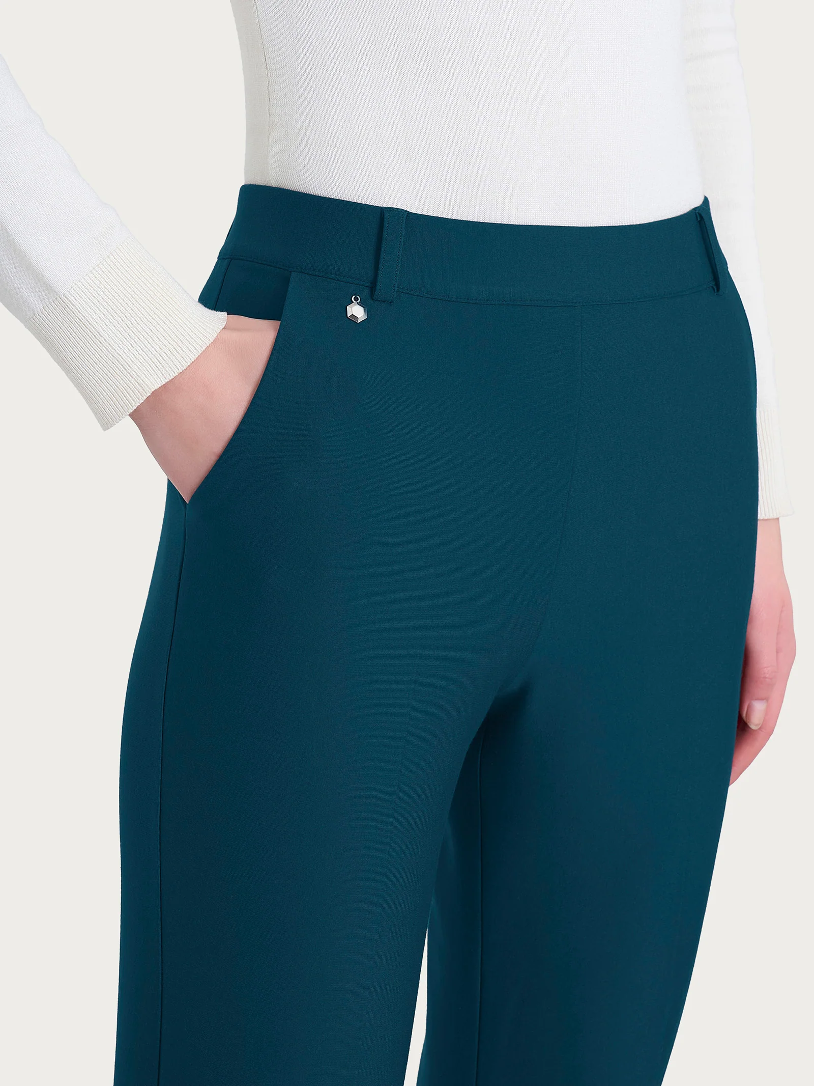 Pantalone flare lungo con tasche in Compact - Reflecting Pond - Image 3
