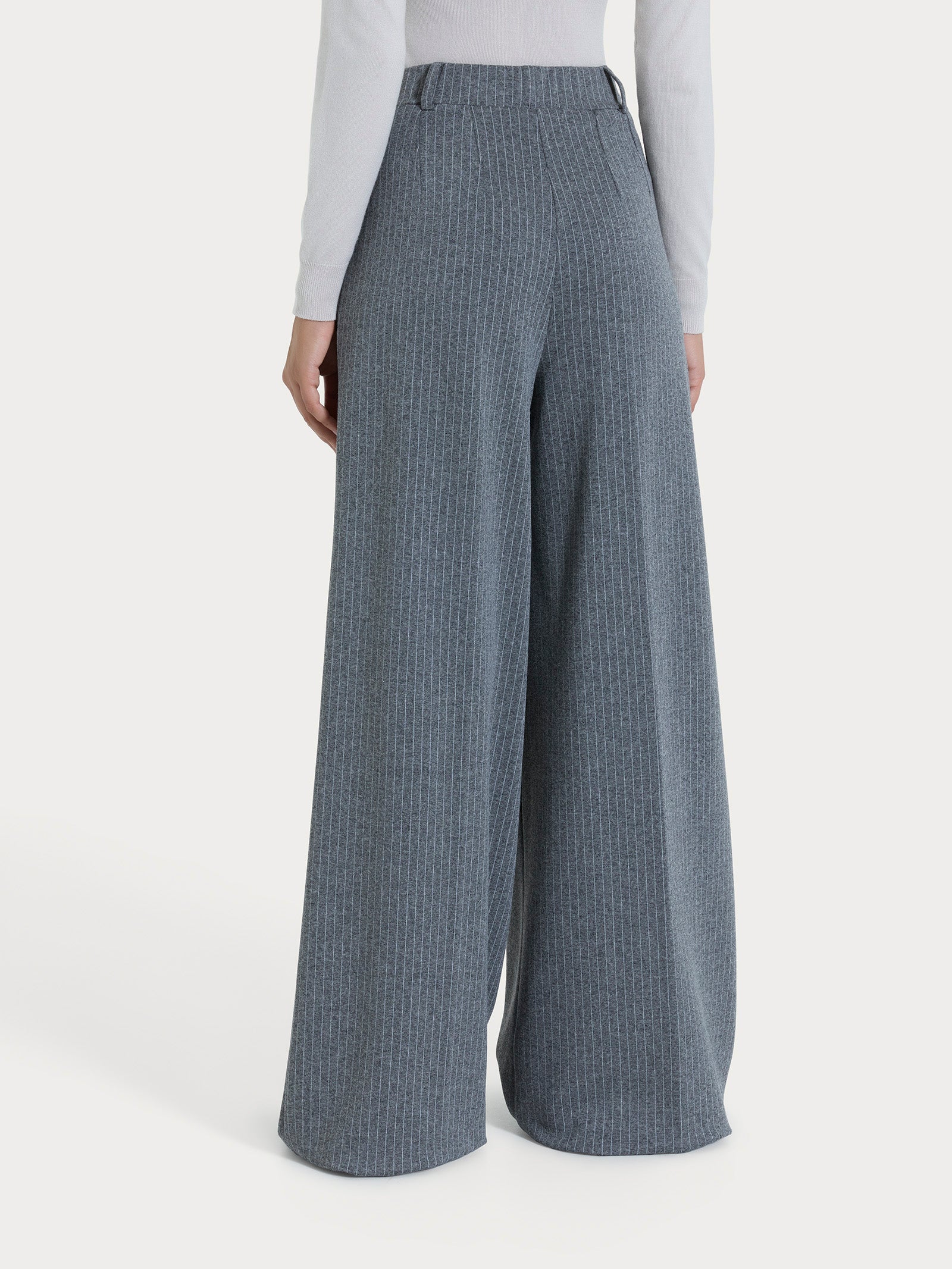 Pantalone gessato a palazzo con tasche e pinces in Eco Jacquard - Fant.Ardesia Mel. - Image 2
