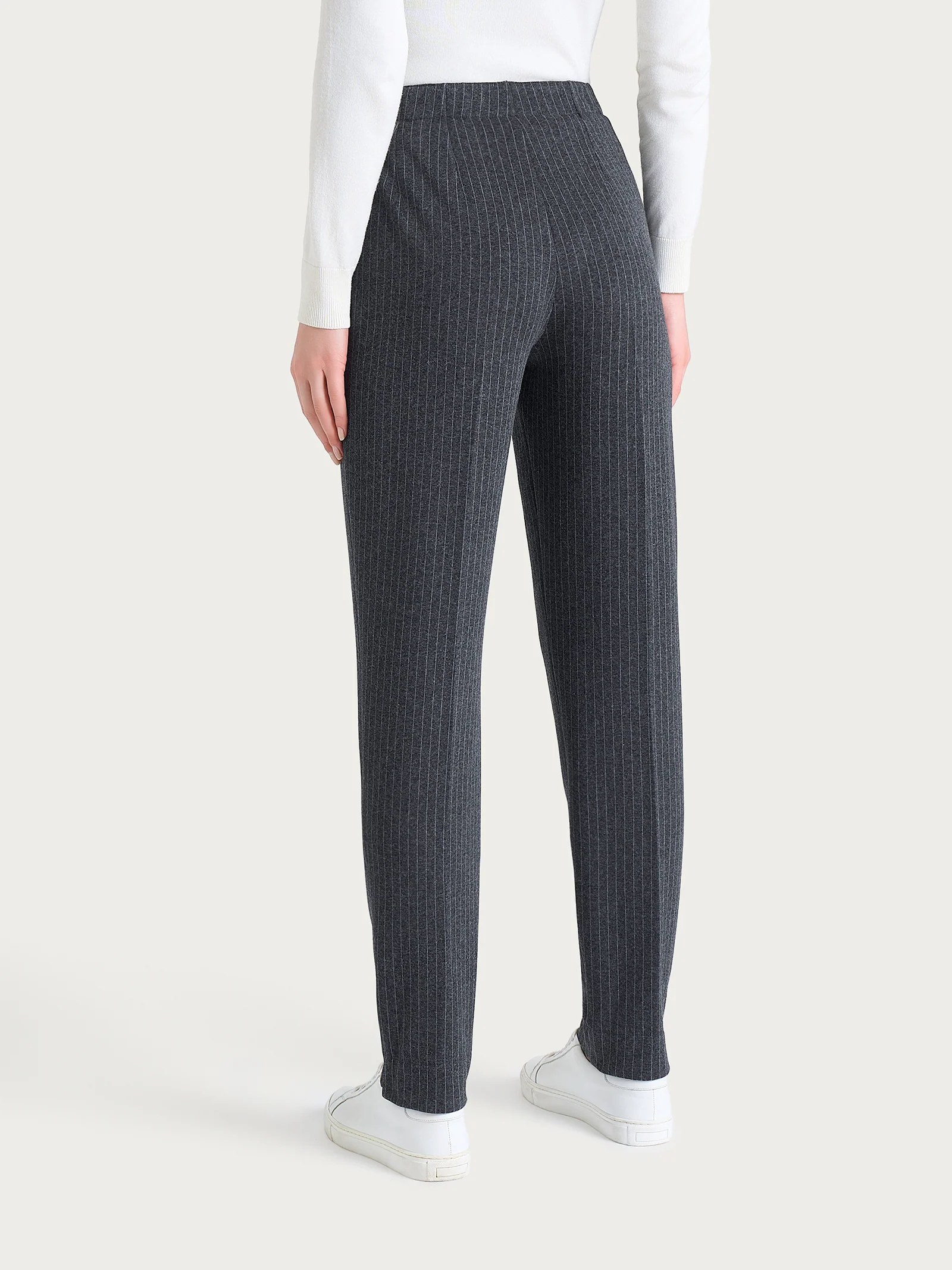 Pantalone gessato a sigaretta con spacchetti in Eco Jacquard - Fant.Oscuro Mel - Image 3