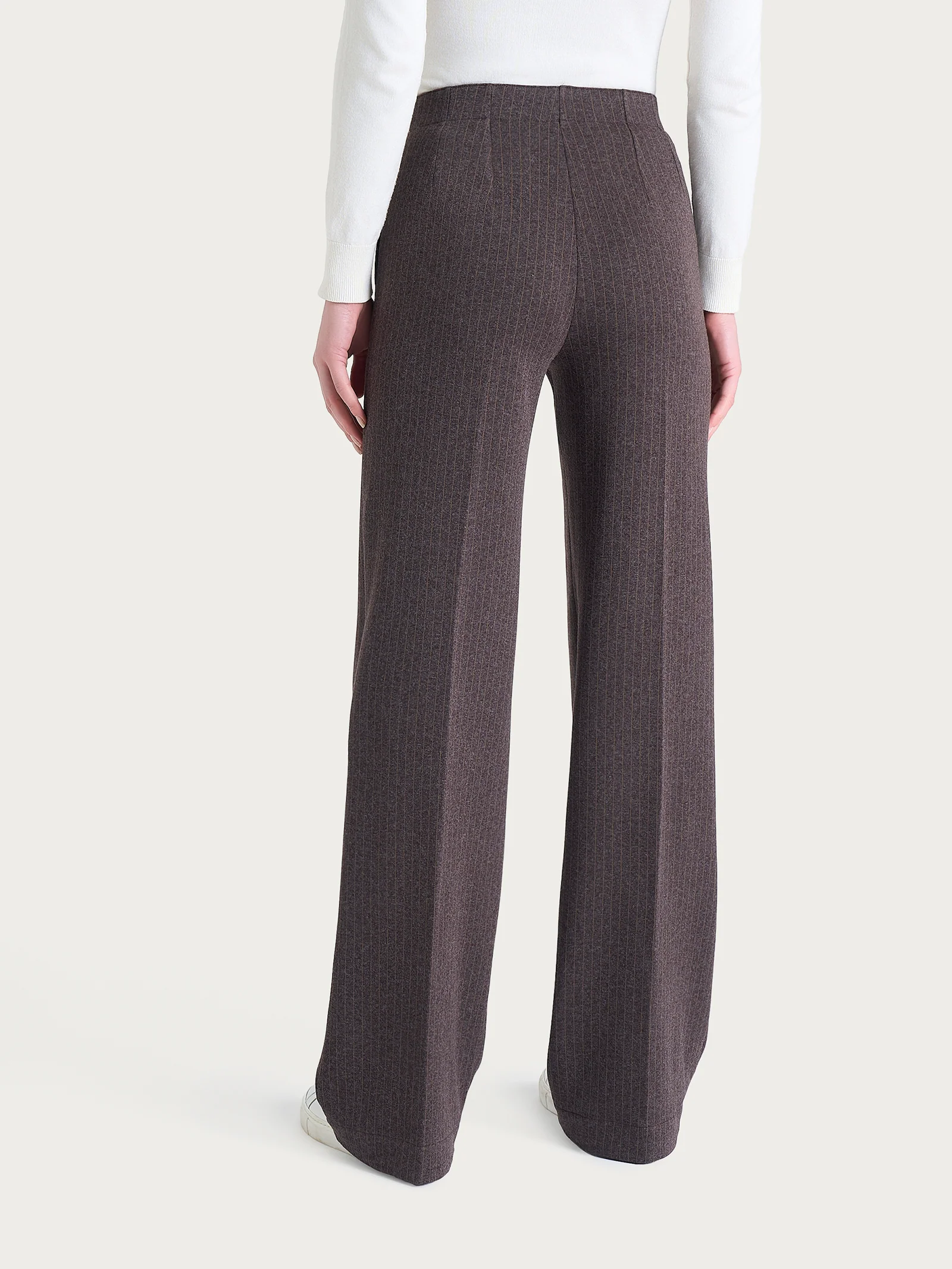 Pantalone gessato ampio con tasche in Eco Jacquard - Fant. Chocolate Torte Mel. - Image 3