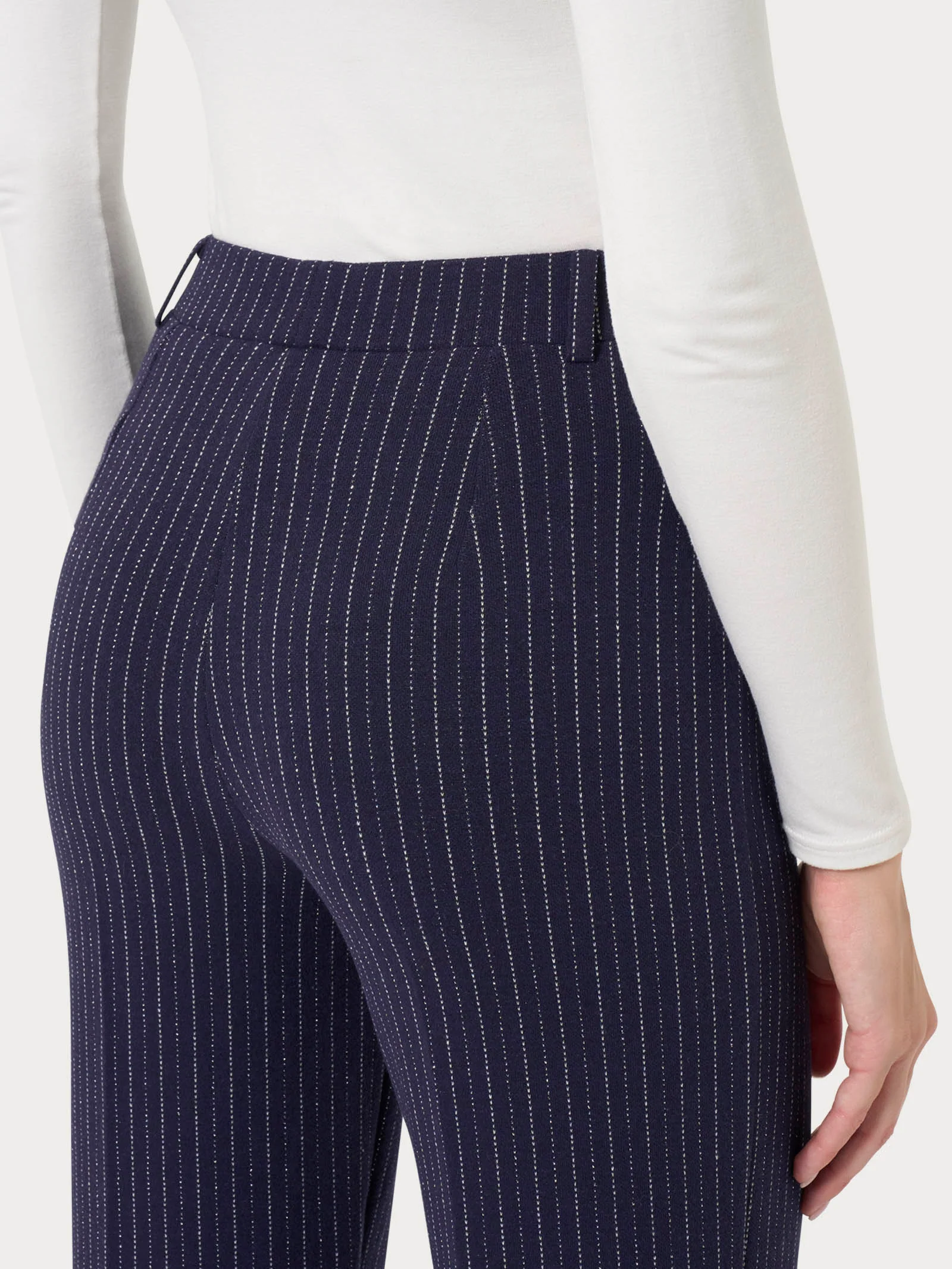 Pantalone gessato ampio in tessuto Eco Jacquard - Fant.Bleu - Image 3