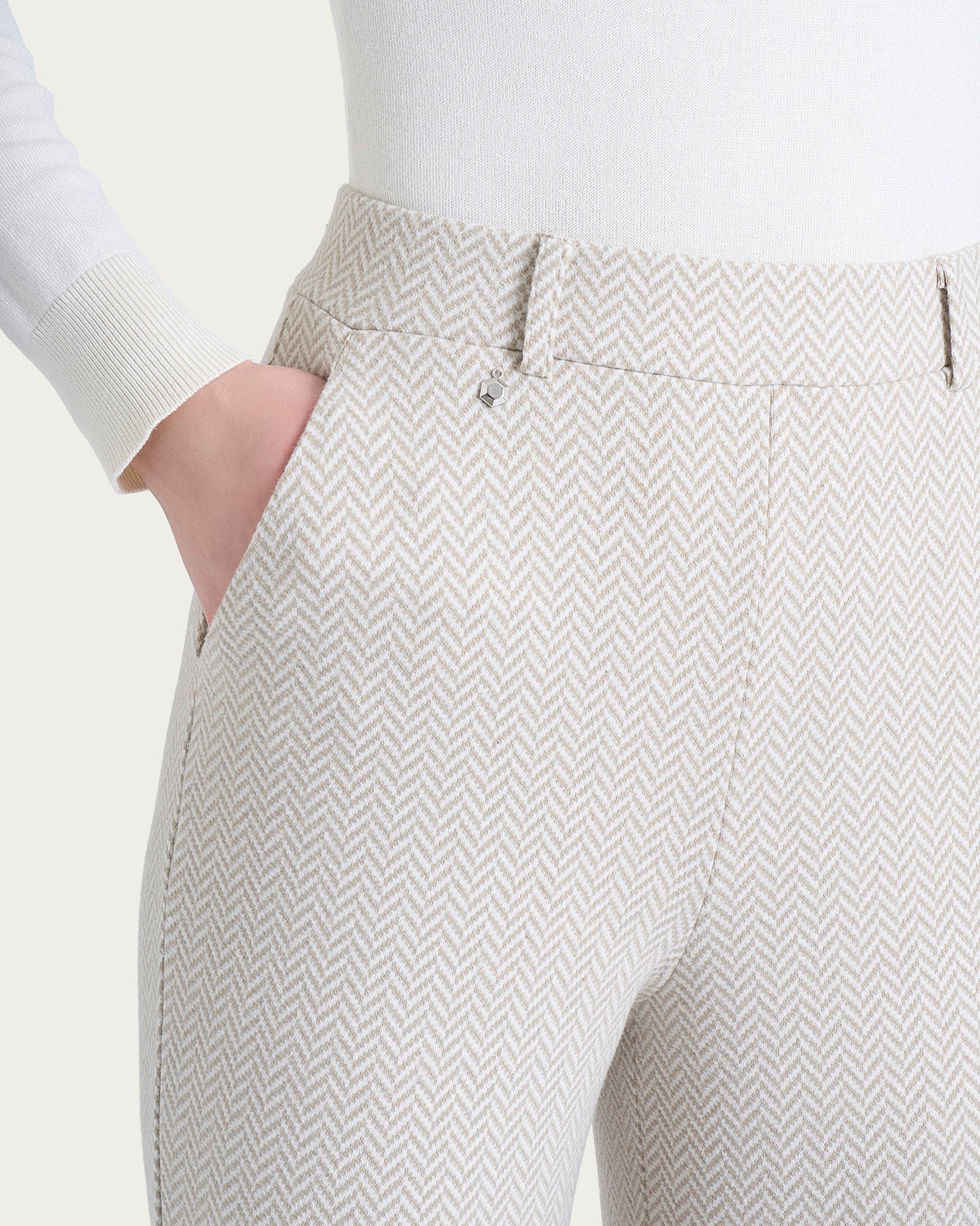 Pantalone in fantasia ampio con tasche in Eco Jacquard - Fant.Avorio - Image 3