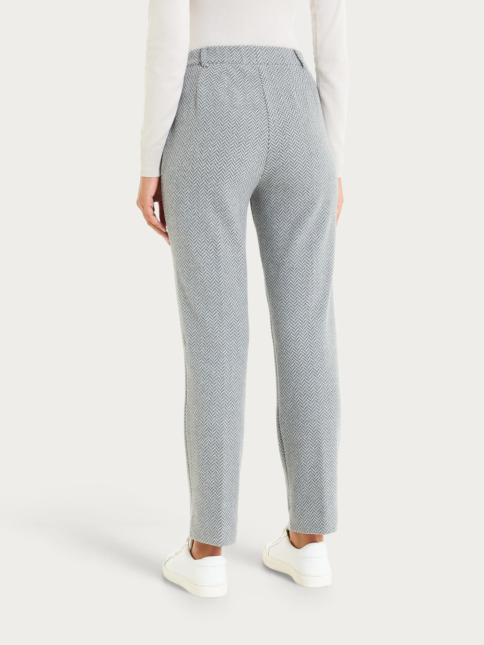Pantalone in fantasia dritto con tasche in Eco Jacquard  - Fant.Grigio Mel. - Image 2