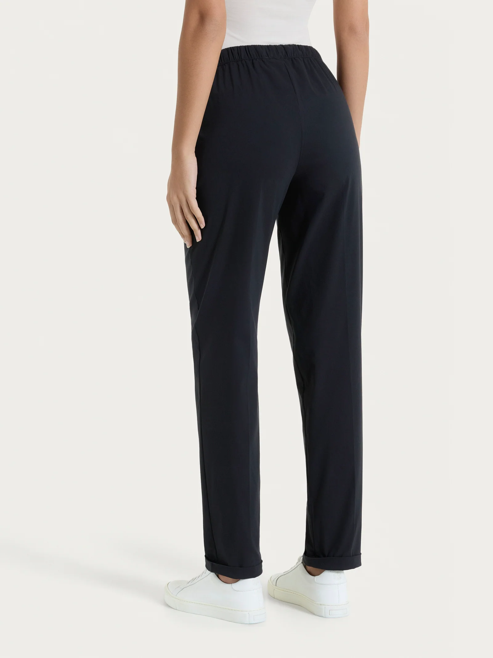 Pantalone jogger con tasche in Super Fresh - Nero - Image 4