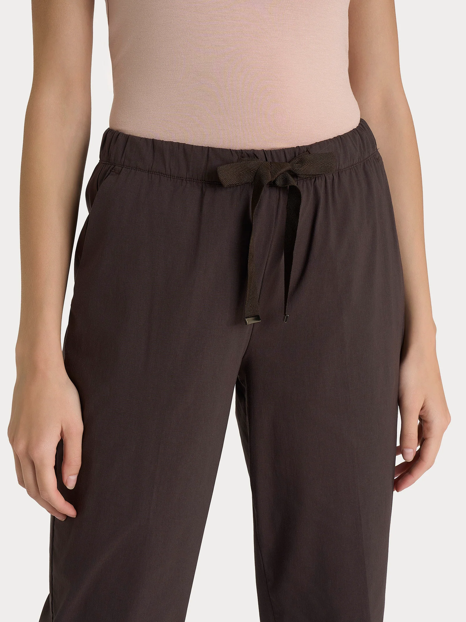 Pantalone jogger con tasche in Super Fresh - Chocolate Torte - Image 3