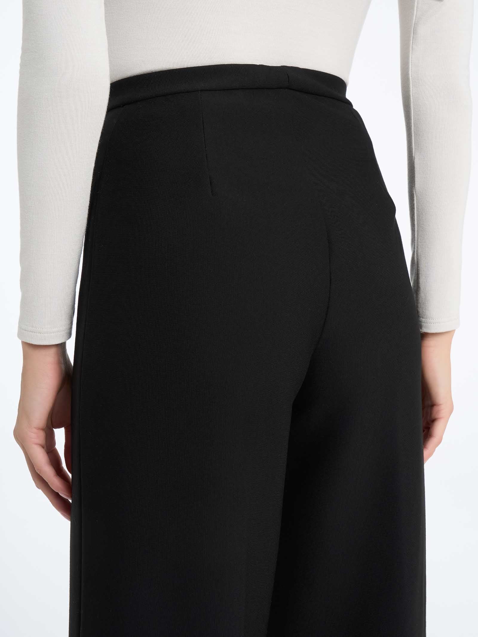 Pantalone modellante alla caviglia in tessuto compact - Nero - Image 3