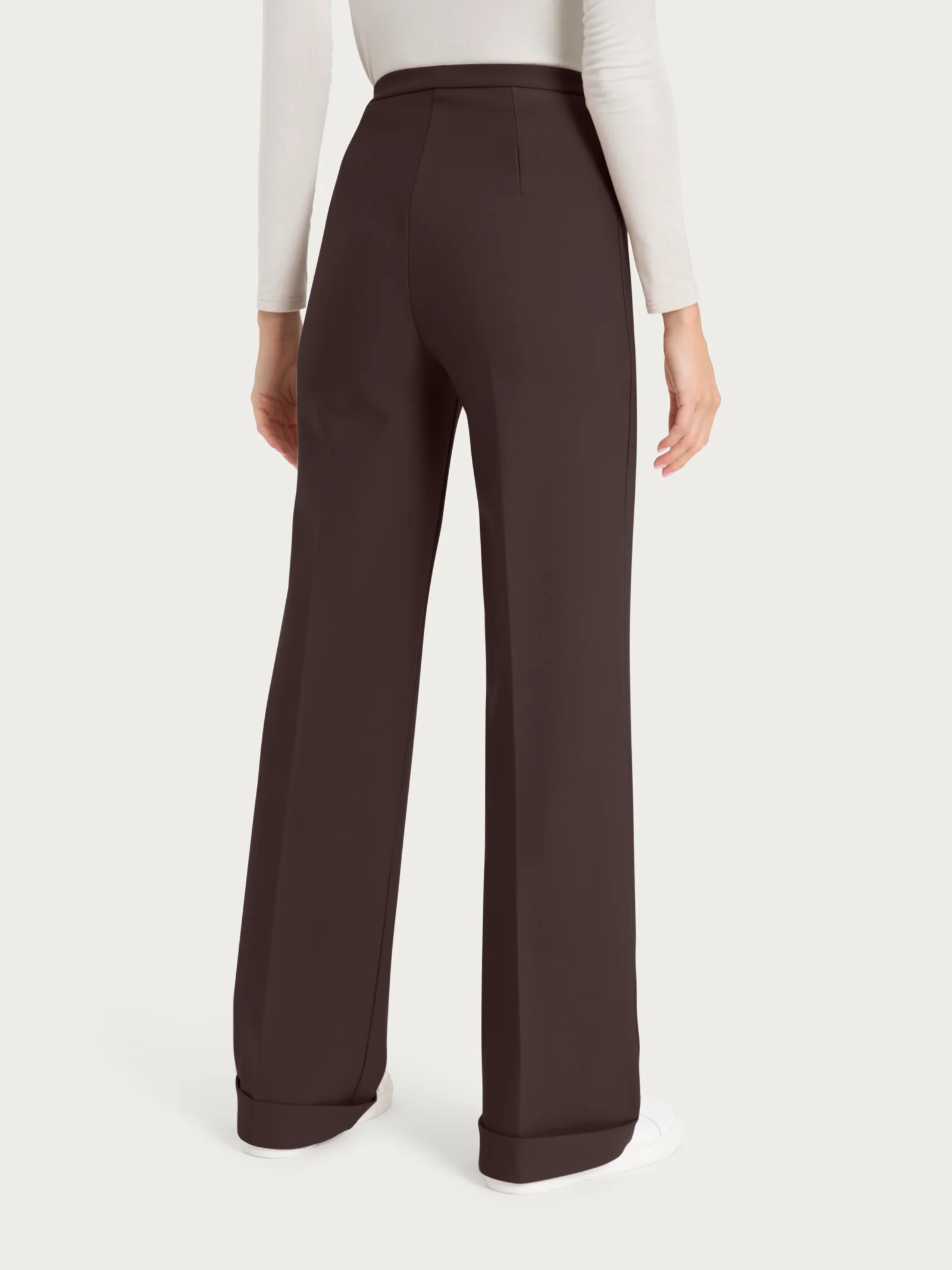Pantalone modellante ampio in tessuto compact - Chocolate Torte - Image 2