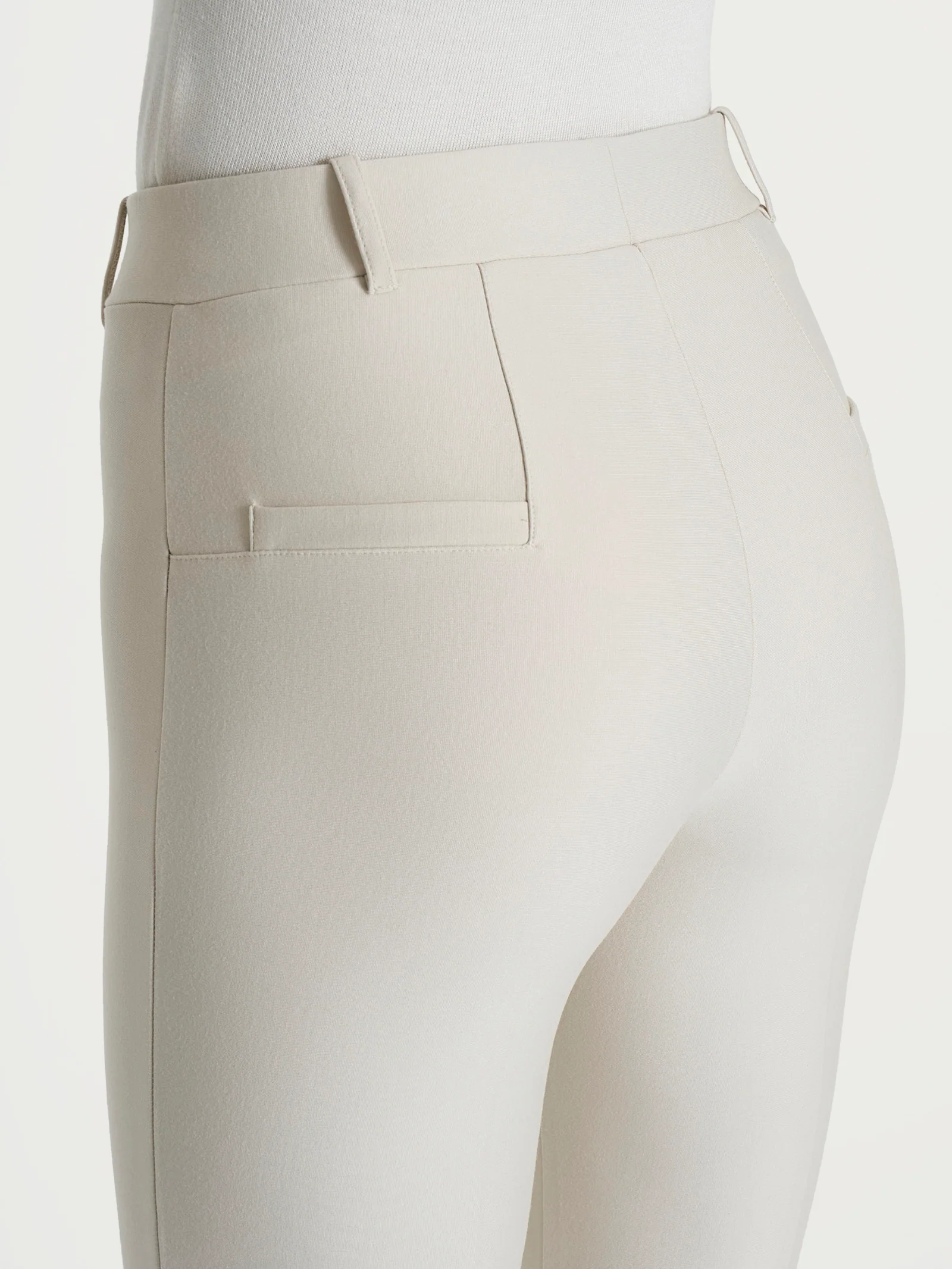 Pantalone slim dritto in Compact - Champignon - Image 3