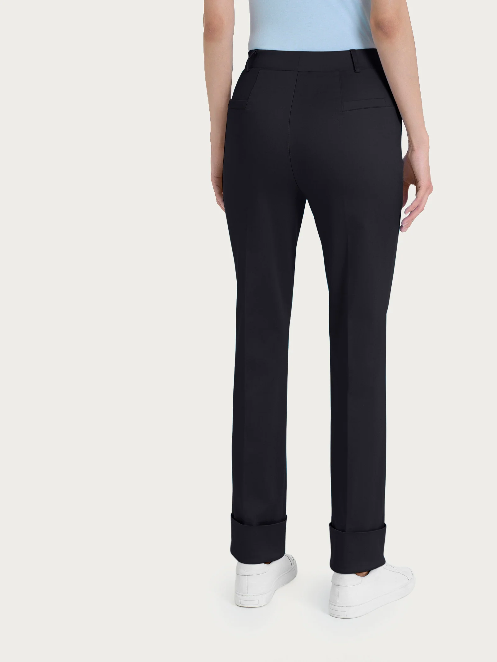Pantalone slim dritto in Satin Power - Nero - Image 2