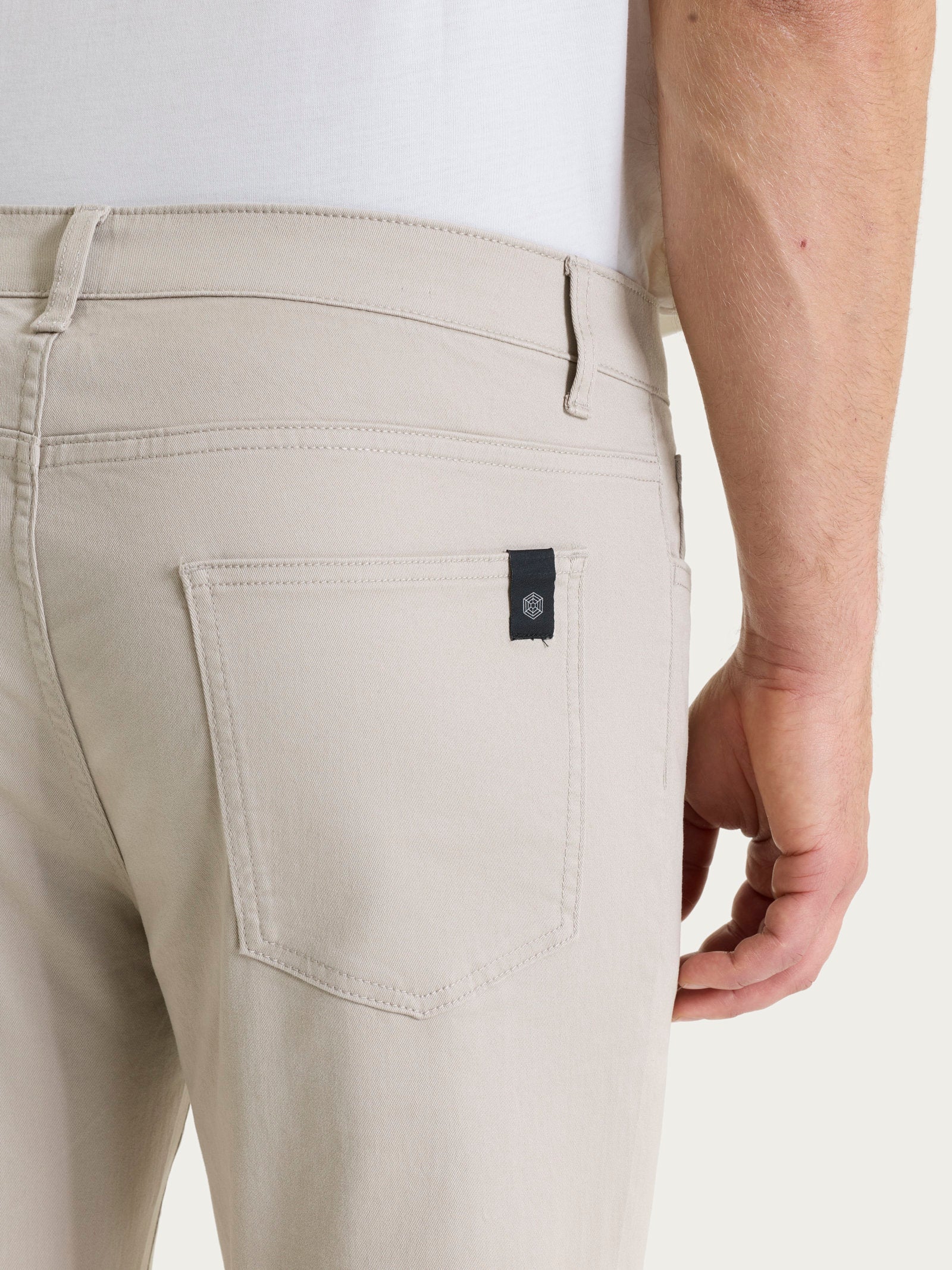 Pantaloni 5 Tasche in Twill di Eco Cotton - String - Image 3