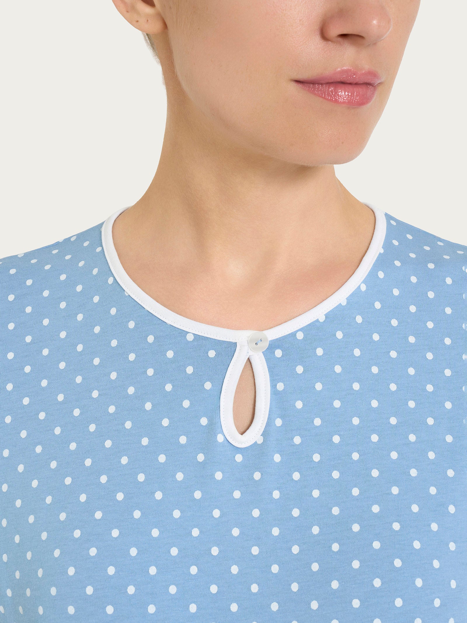 Pigiama a pois con scollo a goccia in Jersey di cotone - Fant. Della Robbia Blue - Image 4