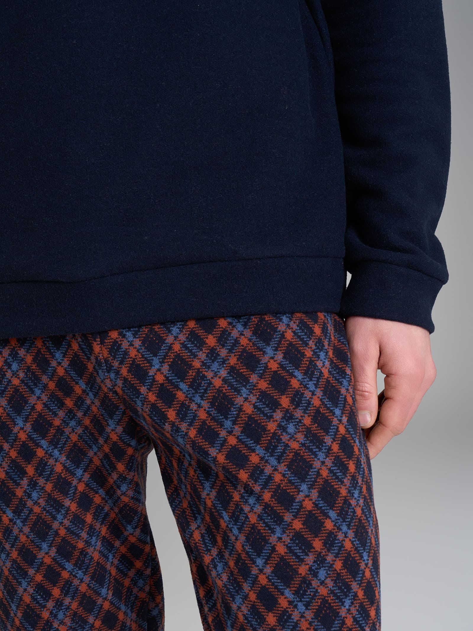 Pigiama a serafino con fantasia tartan in Cotton Eco Pile - Fant.Outer Space - Image 3
