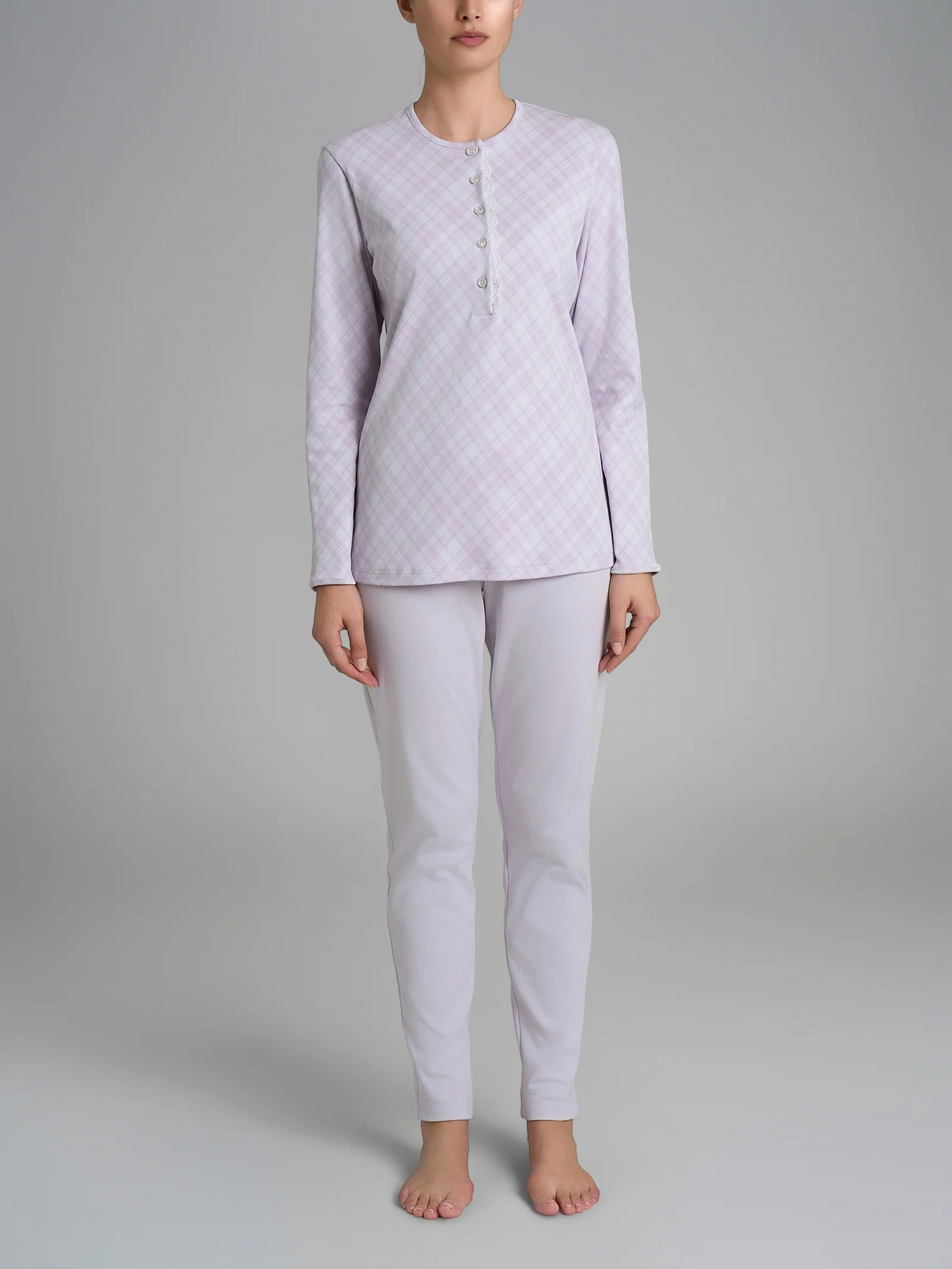 Pigiama a serafino con pizzo in Interlock di cotone 40-54 - Fant. Lavender Blue