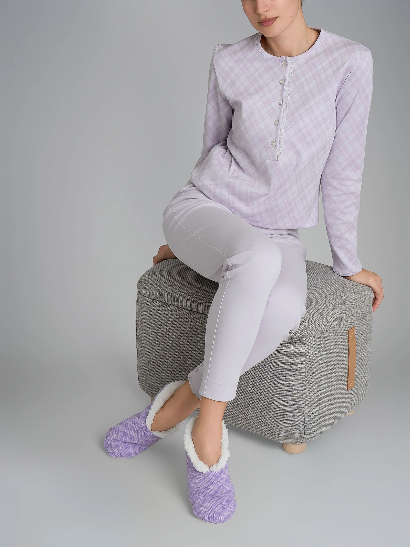 Pigiama a serafino con pizzo in Interlock di cotone 56-60 - Fant. Lavender Blue - Image 4